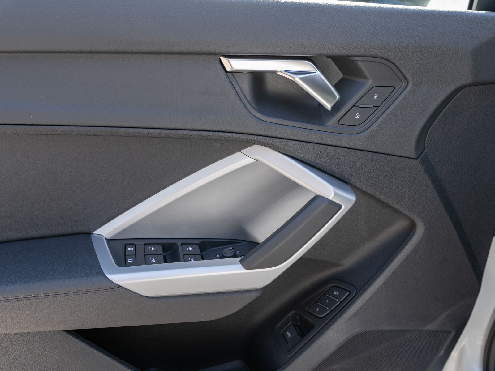 Fahrzeugabbildung Audi Q3 Sportback S line 35TDI NAVI LED AHK RFK ACC
