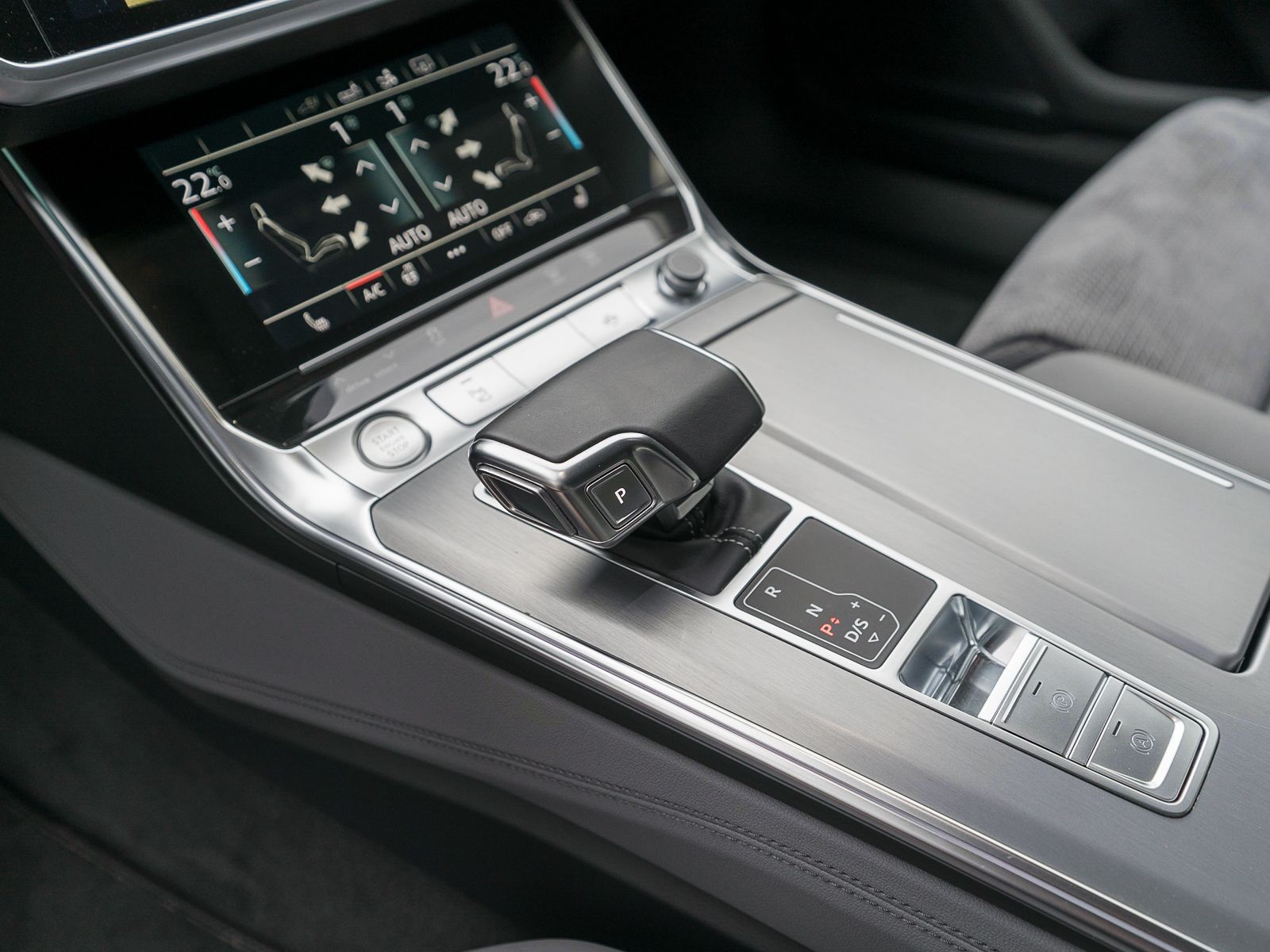 Fahrzeugabbildung Audi A7 Sportback S line 55TFSI e quattro Navi Matrix