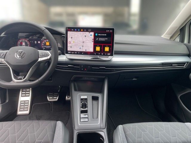 Fahrzeugabbildung Volkswagen Golf Life 1,5 l eTSI OPF 110 kW (150 PS) 7-Gang-