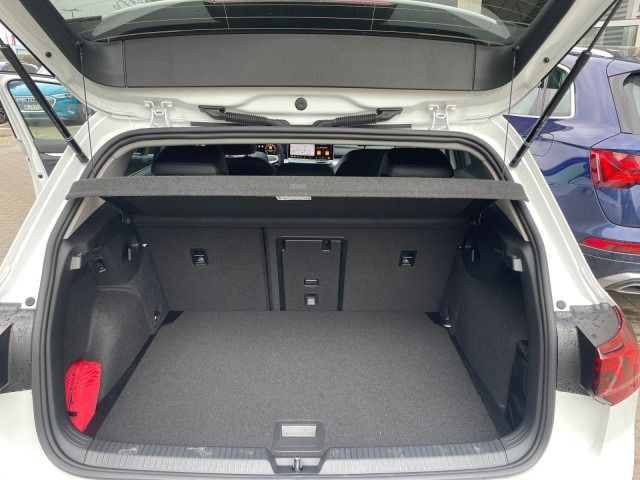 Fahrzeugabbildung Volkswagen Golf Life 1,5 l eTSI OPF 110 kW (150 PS) 7-Gang-
