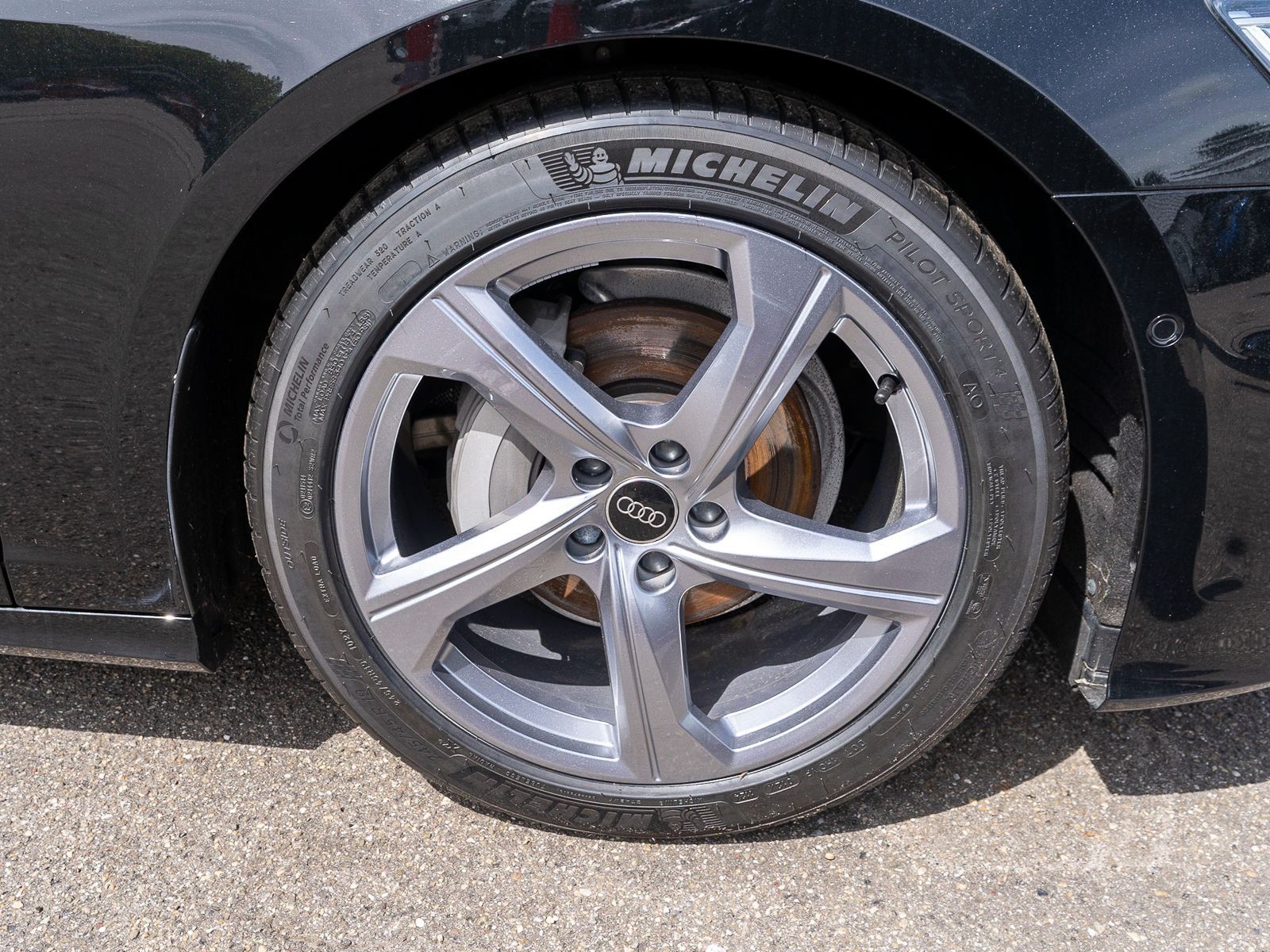 Fahrzeugabbildung Audi A6 Avant Sline 40TDI quattr Navi Matrix Pano RFK