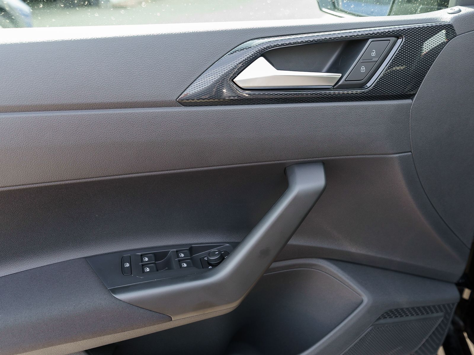 Fahrzeugabbildung Volkswagen Polo Life 1.0 TSI DSG LED RFK VC SHZ PDC v/h Alu