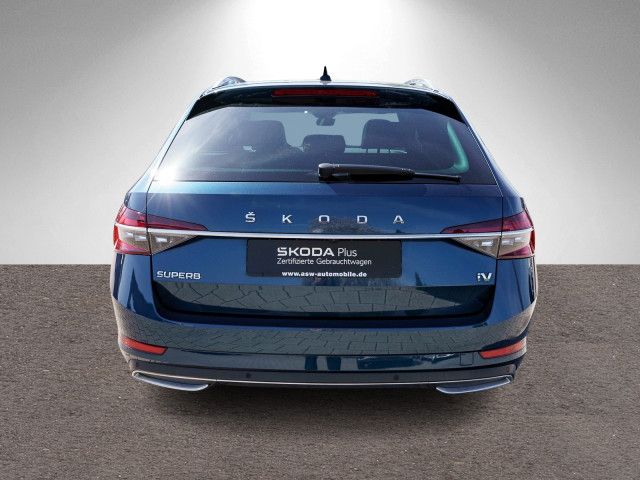 Fahrzeugabbildung SKODA Superb iV Combi L&K 1.4 TSI 360° Pano Stdhzg AHK