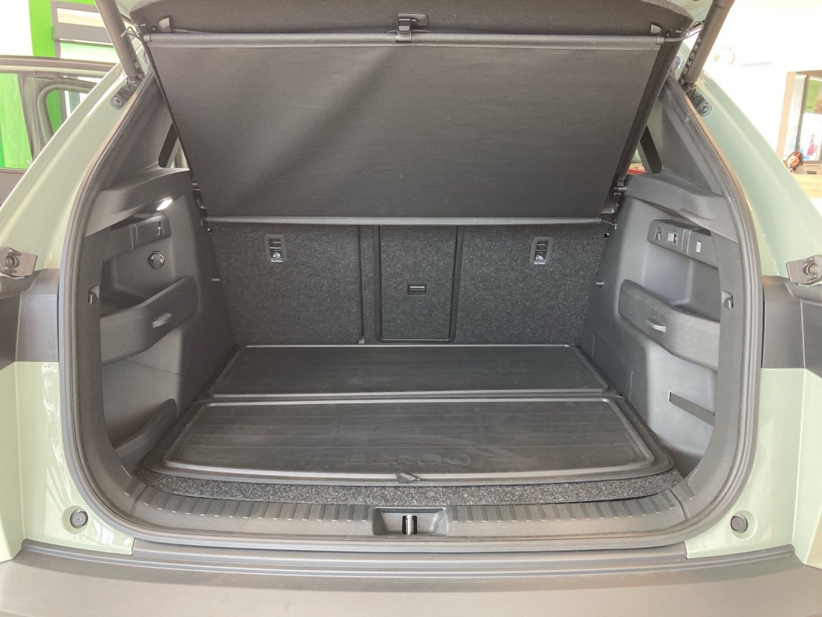 Fahrzeugabbildung SKODA Elroq 82kWh SHZ ACC Navi PDC Kamera 360° AHK