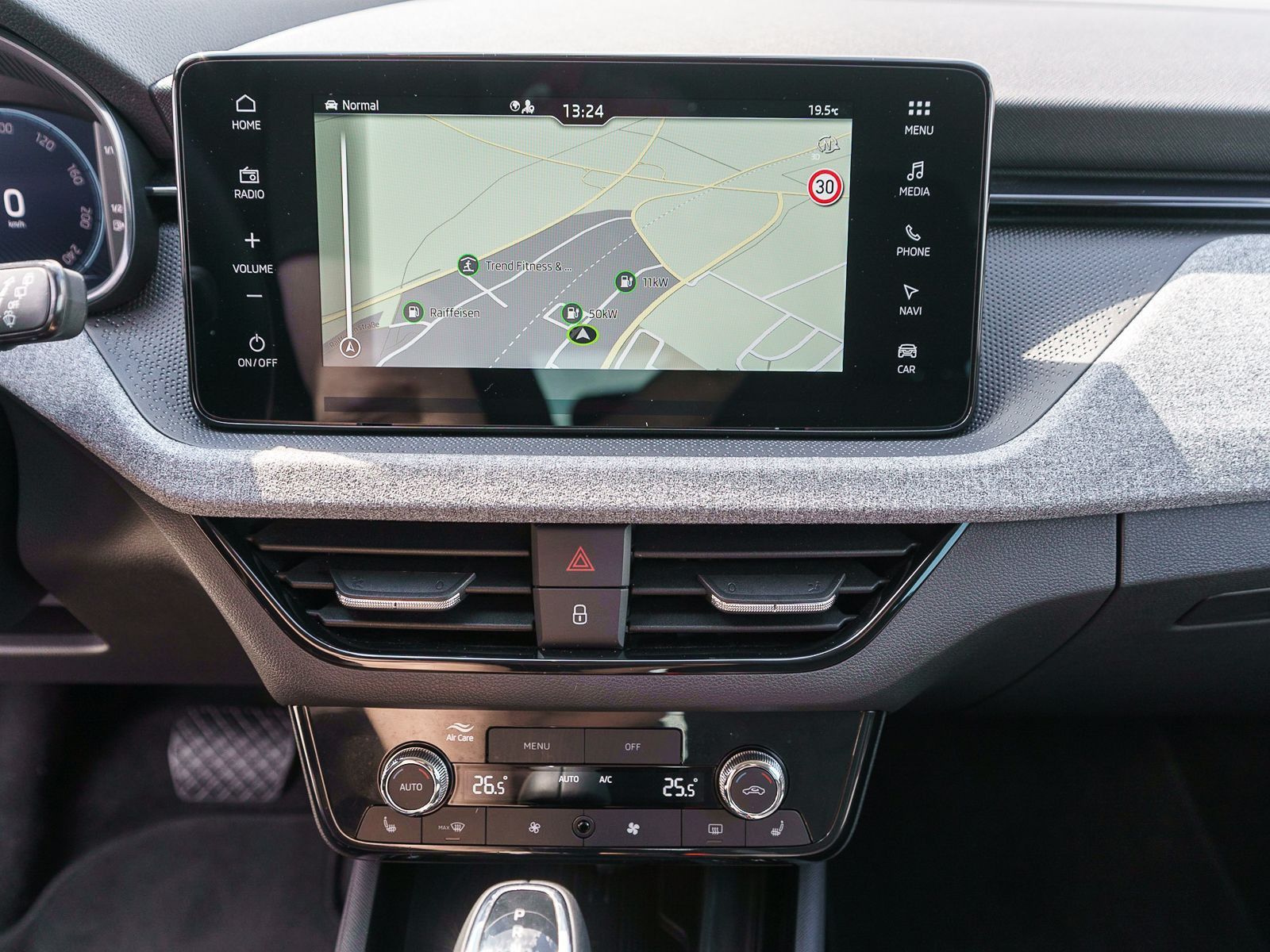 Fahrzeugabbildung SKODA Scala Selection 1.0 TSI DSG LED Navi RFK ACC AHK