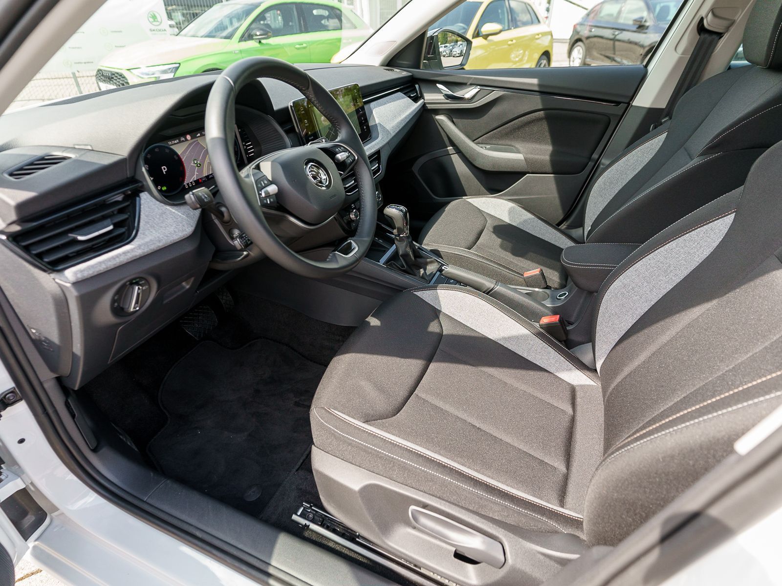 Fahrzeugabbildung SKODA Scala Selection 1.0 TSI DSG LED Navi RFK ACC AHK