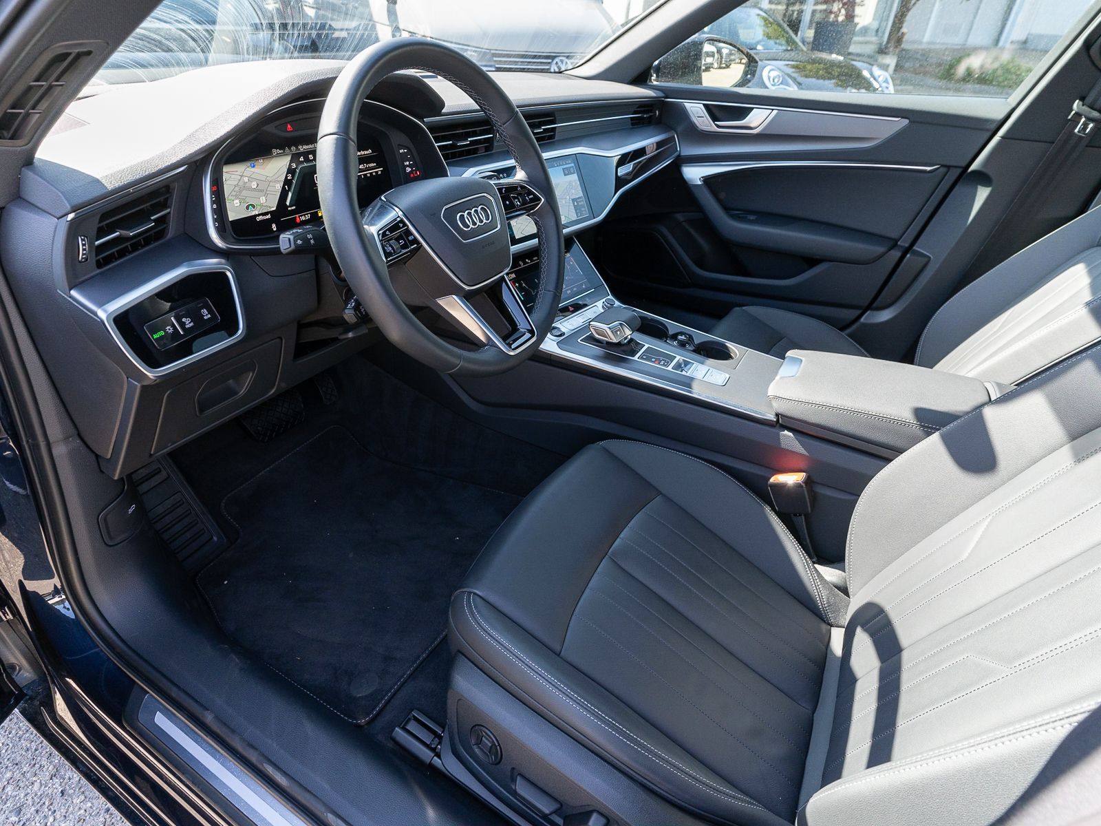 Fahrzeugabbildung Audi A6 Avant advanced 45TFSI Navi Matrix Pano AHK VC