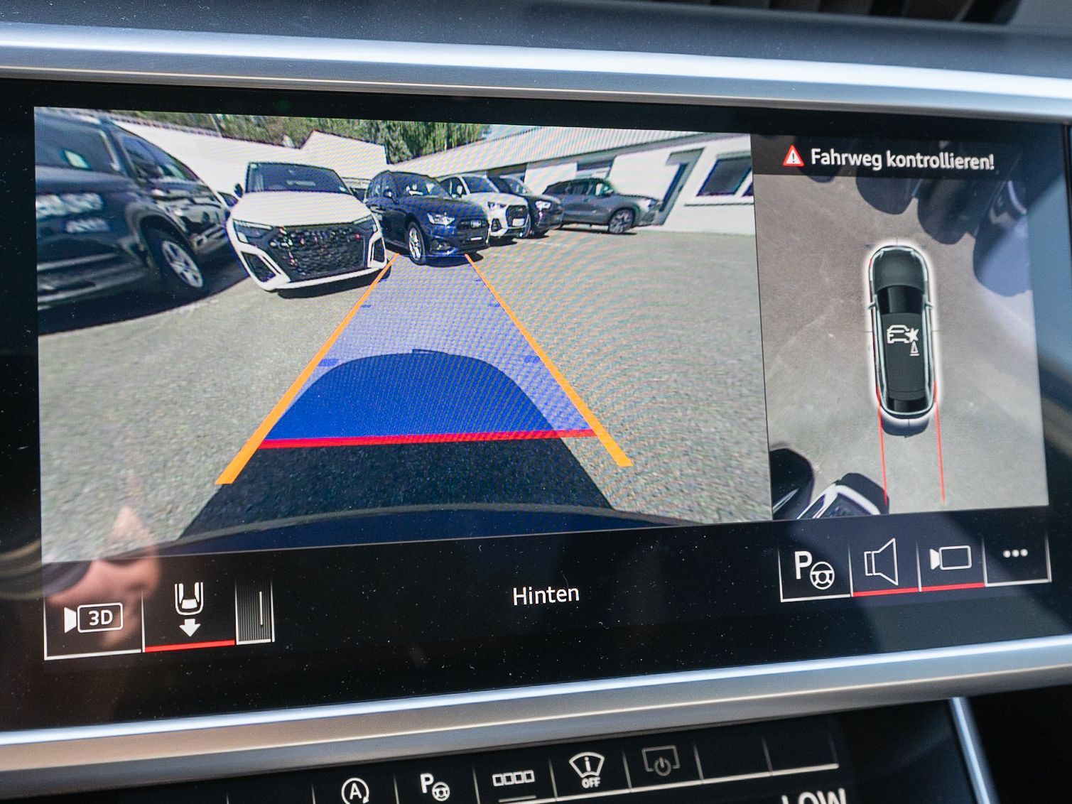 Fahrzeugabbildung Audi A6 Avant advanced 45TFSI Navi Matrix Pano AHK VC