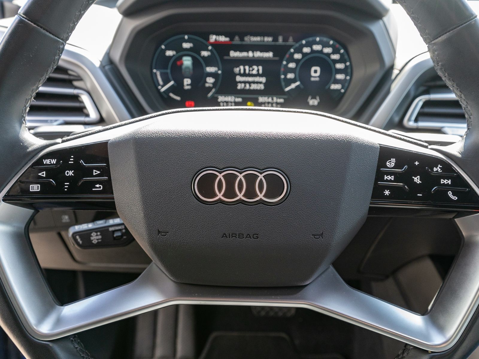 Fahrzeugabbildung Audi Q4 Sportback advanced 40 e-tron LED Navi RFK ACC