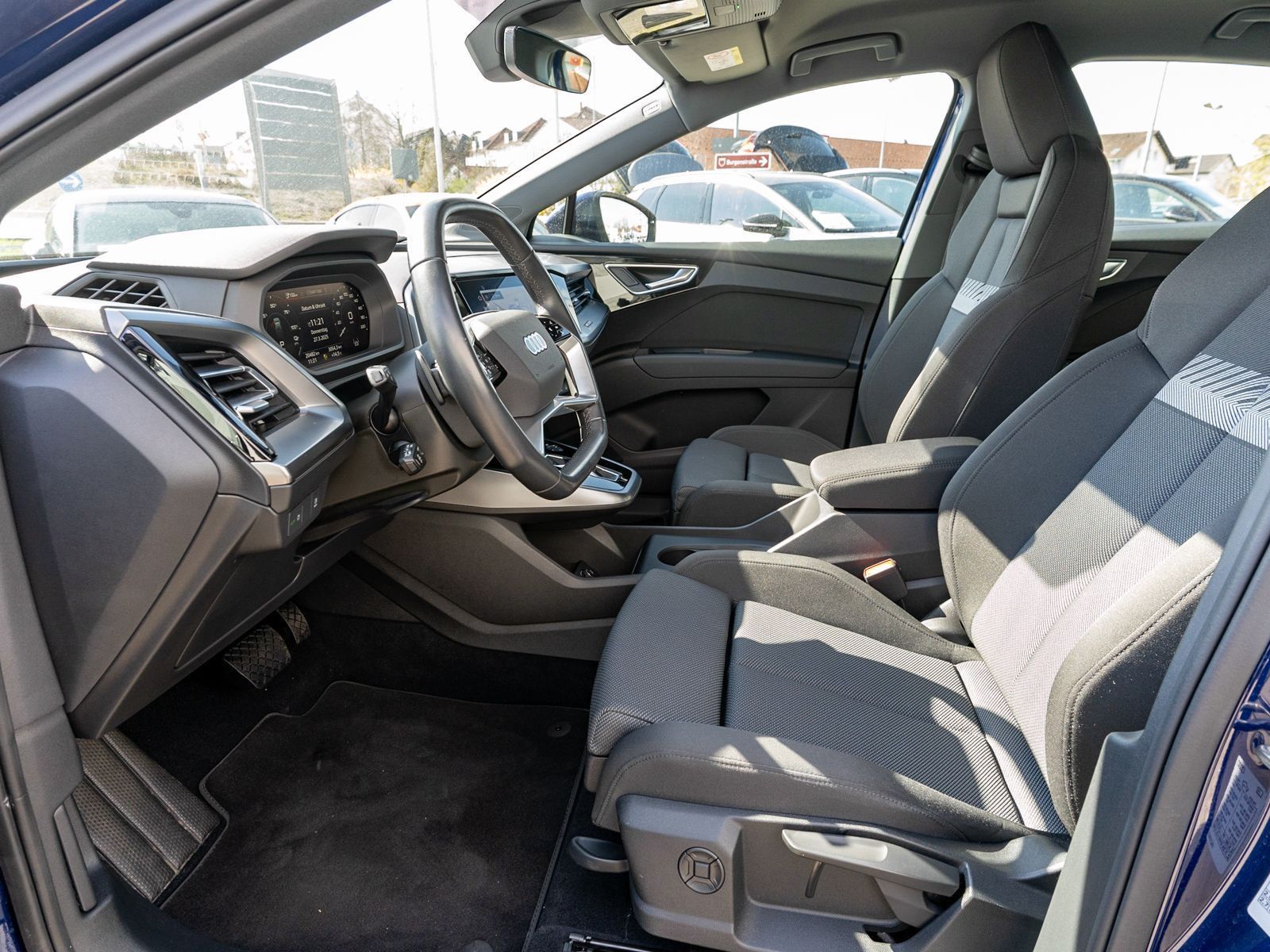 Fahrzeugabbildung Audi Q4 Sportback advanced 40 e-tron LED Navi RFK ACC