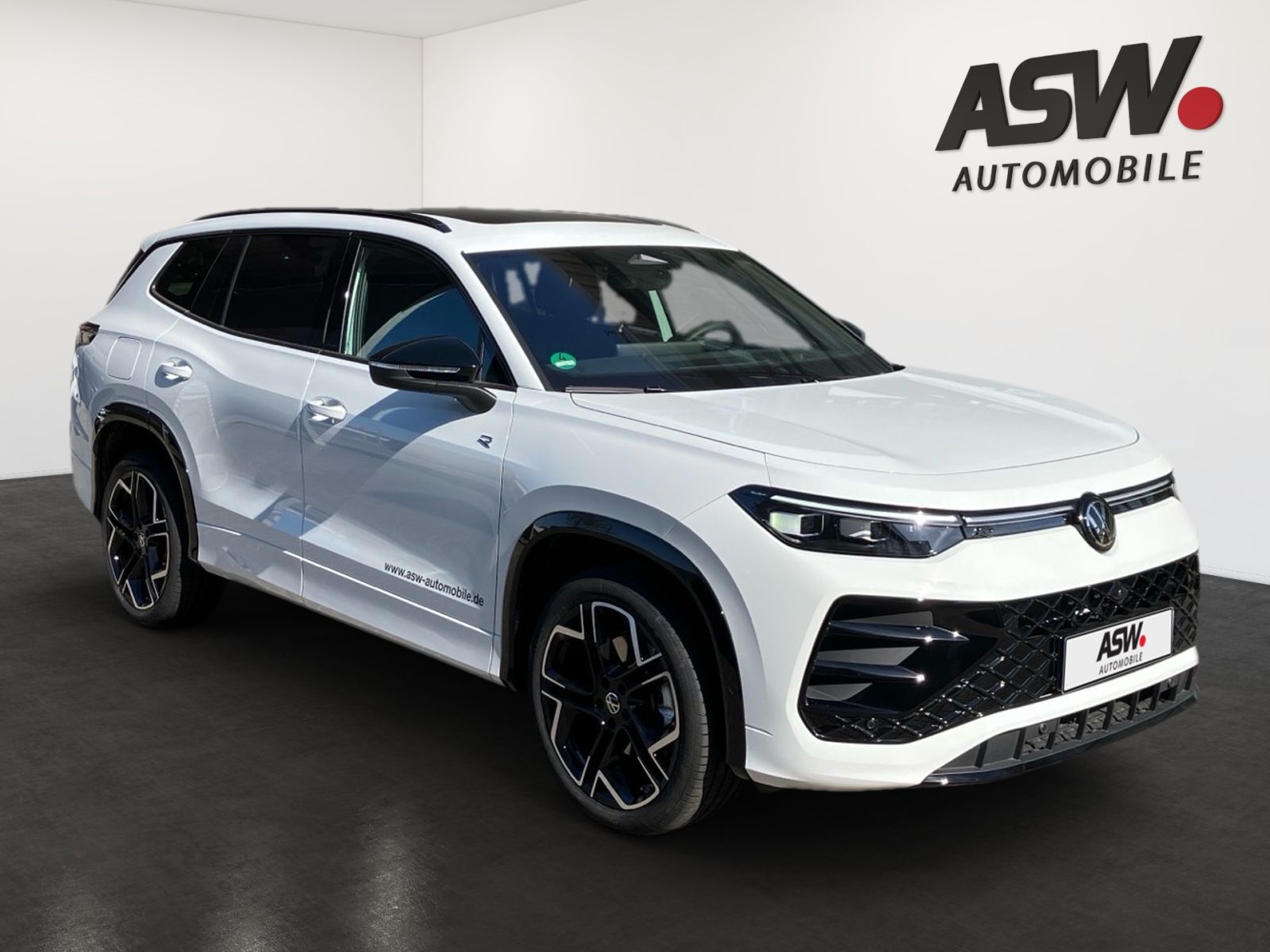Fahrzeugabbildung Volkswagen Tayron R-Line 1,5 l eHybrid DSG