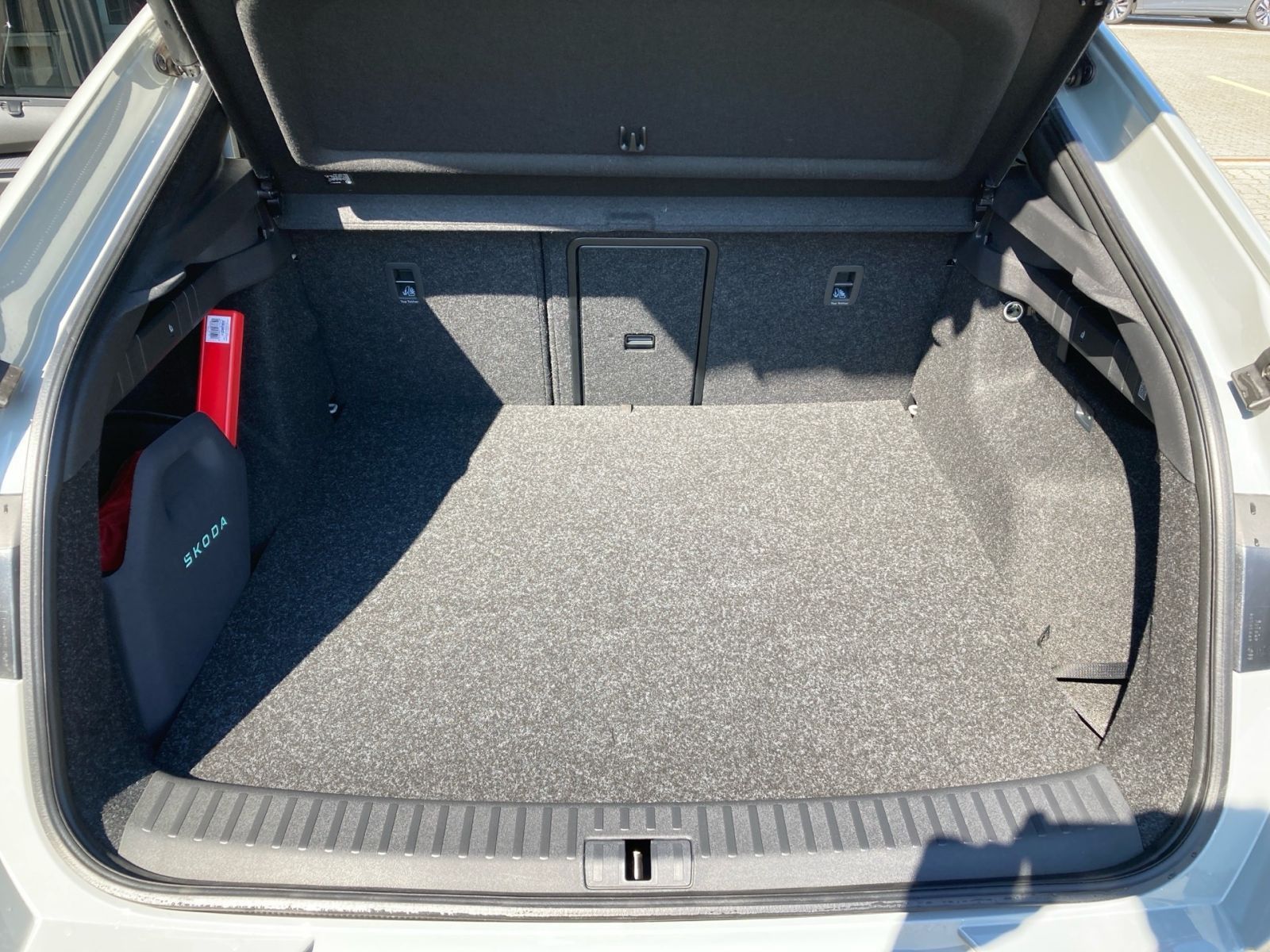 Fahrzeugabbildung SKODA Enyaq Coupe 85 Sportline 285PS ACC 360° SHZ AHK