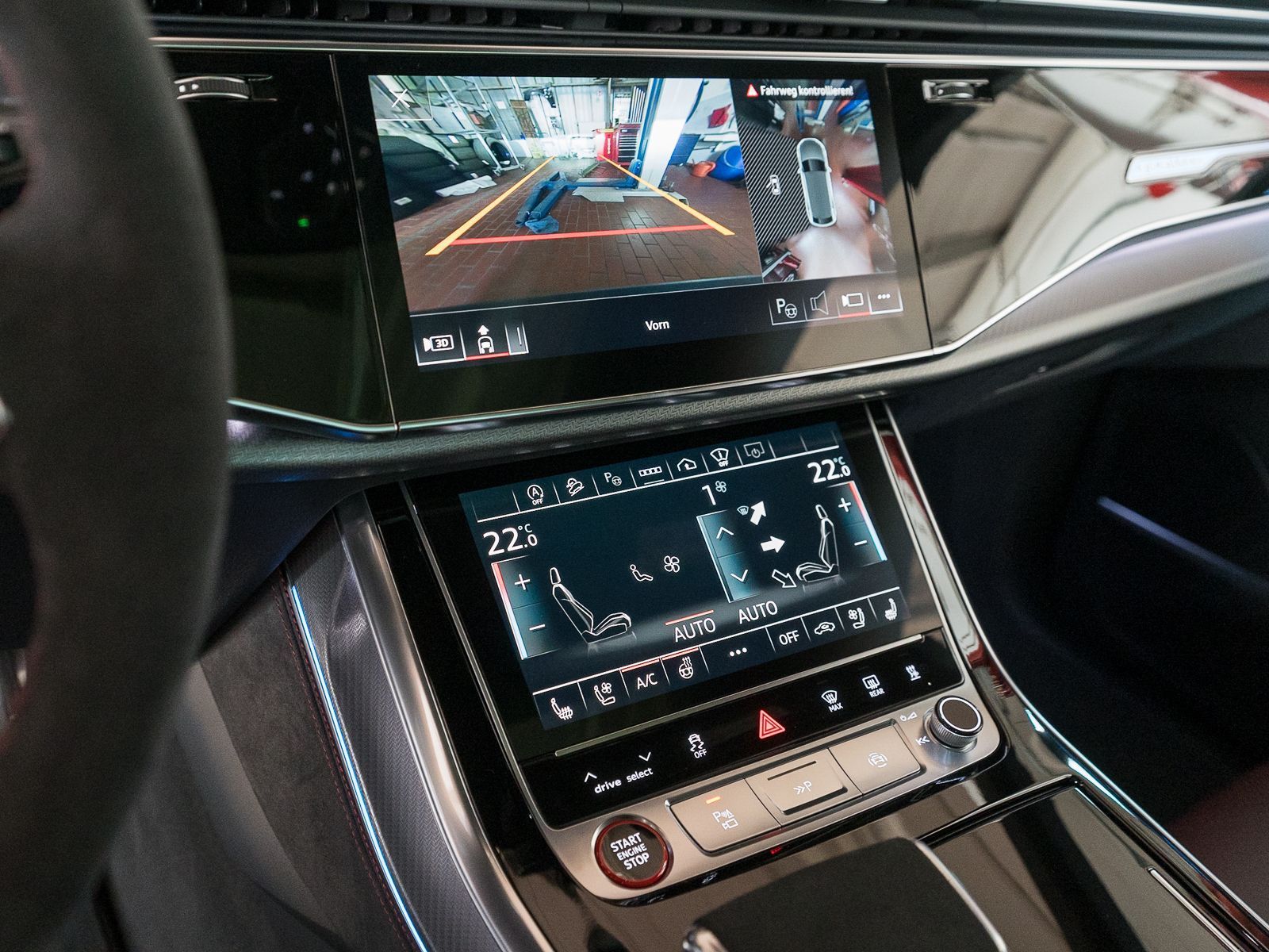 Fahrzeugabbildung Audi RS Q8 SUV performance 471(640) kW(PS) tiptronic