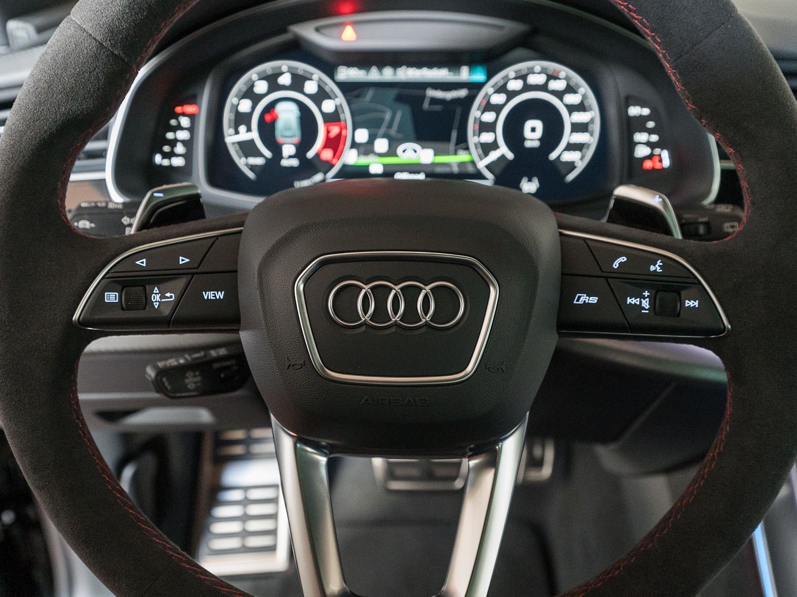 Fahrzeugabbildung Audi RS Q8 SUV performance 471(640) kW(PS) tiptronic