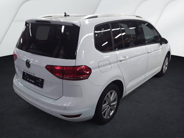 Fahrzeugabbildung Volkswagen Touran Comfortline 1.5TSI DSG Nav RFK ACC AHK 7S