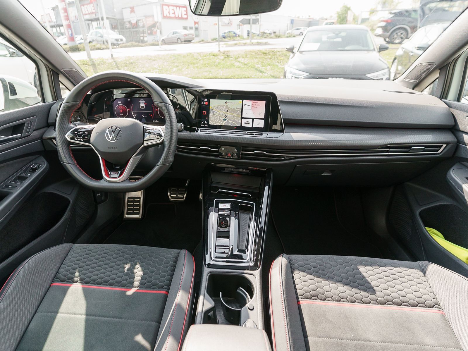 Fahrzeugabbildung Volkswagen Golf GTI Clubsport 2.0 TSI DSG LED Navi DCC Pano