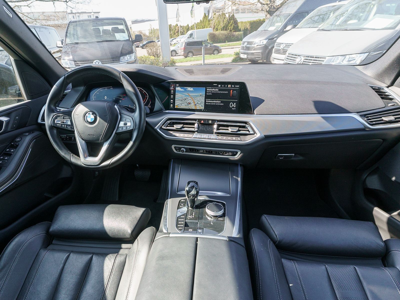 Fahrzeugabbildung BMW X5 xDrive 30d Automatik LED Navi HUD LEDER Pano