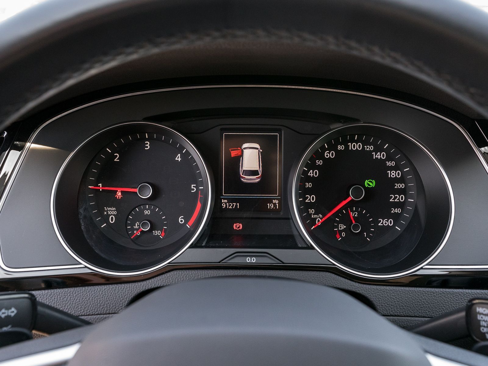Fahrzeugabbildung Volkswagen Passat Alltrack 2,0 TDI 4M DSG LED NAVI AHK RFK