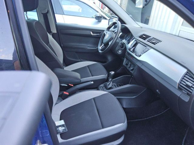 Fahrzeugabbildung SKODA Fabia Combi Clever 1.0 TSI RFK CARPLAY KLIMA