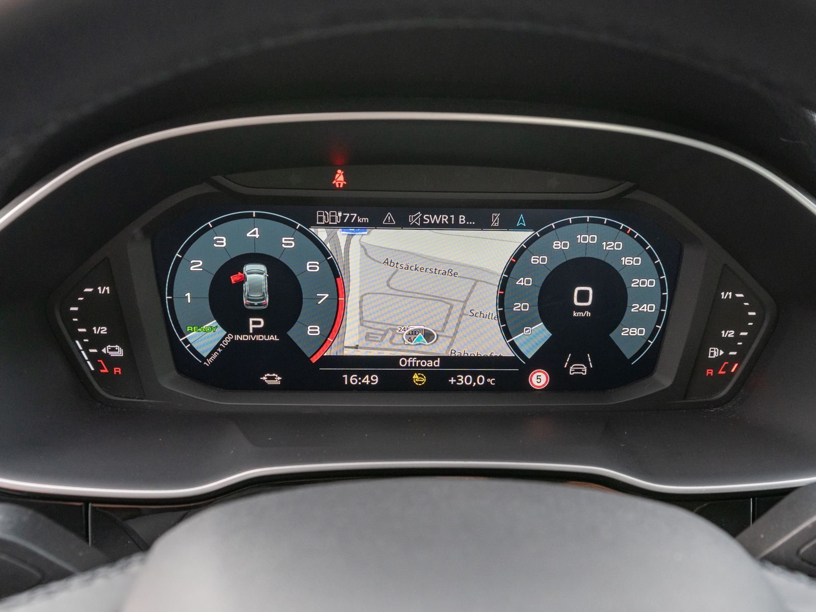 Fahrzeugabbildung Audi Q3 45TFSI e Stronic NAVI LED RFK ACC VC SHZ