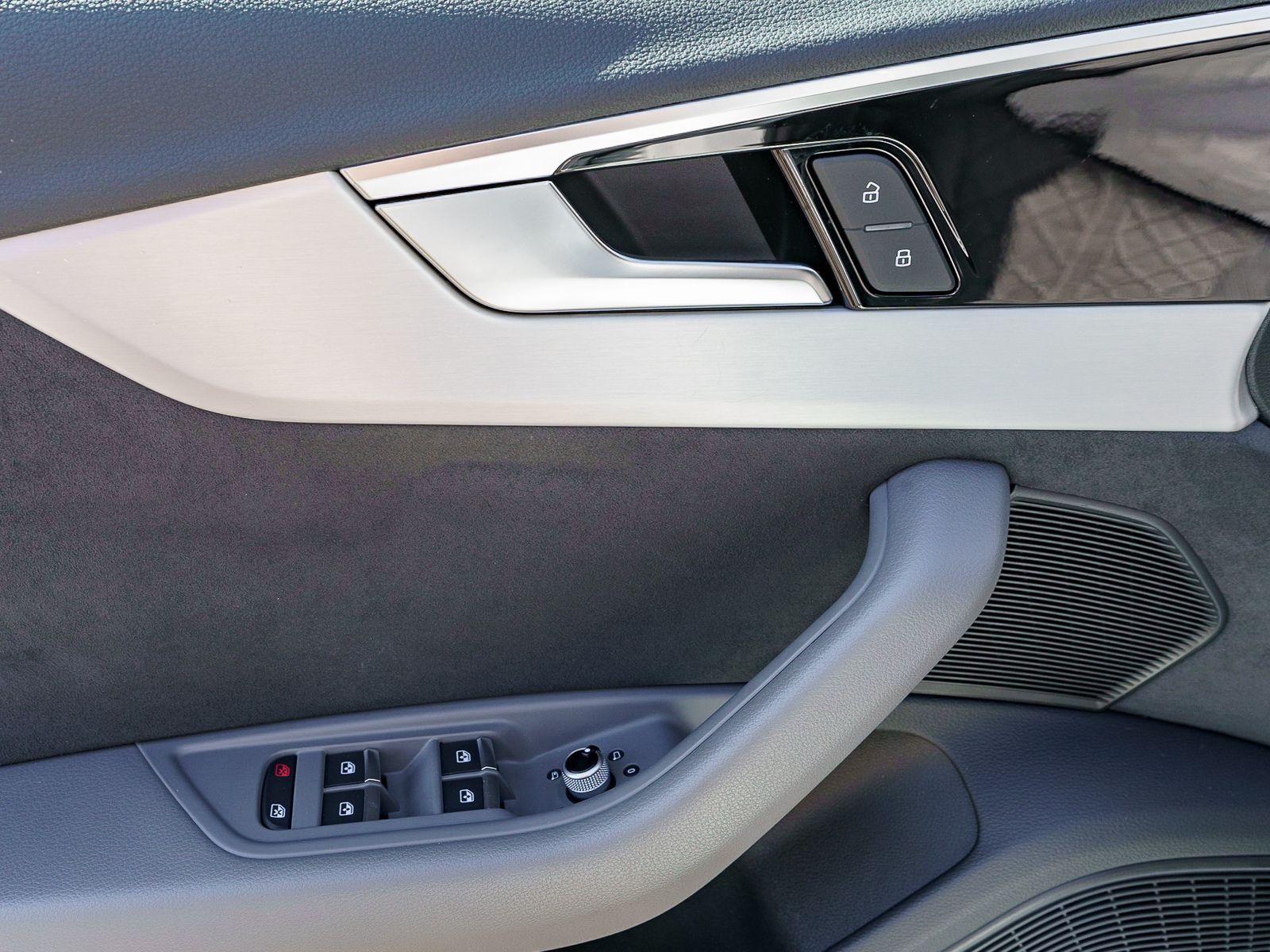Fahrzeugabbildung Audi S4 Avant quattro 3.0 TDI Navi LED B&O AHK ACC