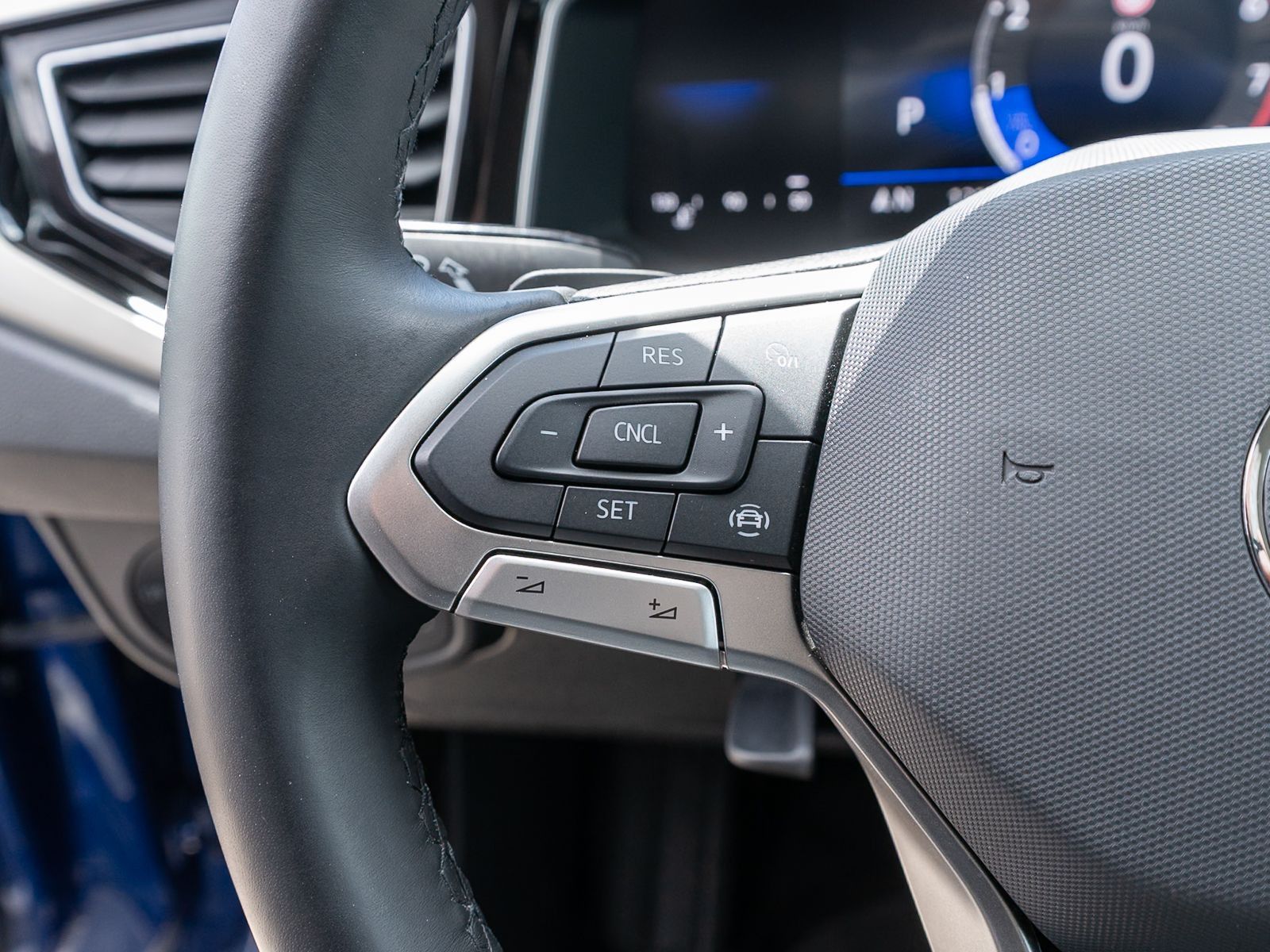Fahrzeugabbildung Volkswagen Taigo MOVE 1.5 TSI DSG Navi LED VC RFK AHK