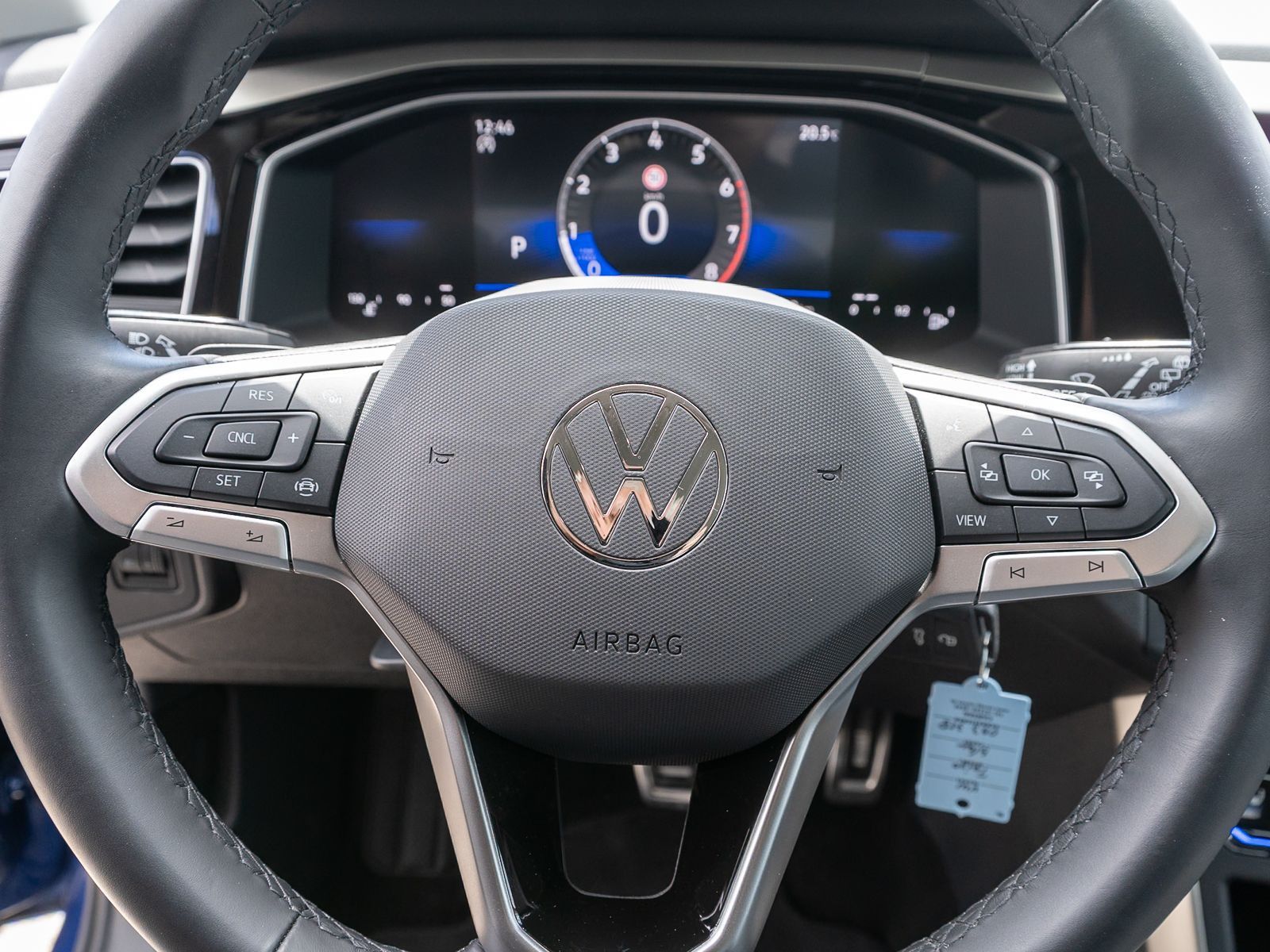 Fahrzeugabbildung Volkswagen Taigo MOVE 1.5 TSI DSG Navi LED VC RFK AHK