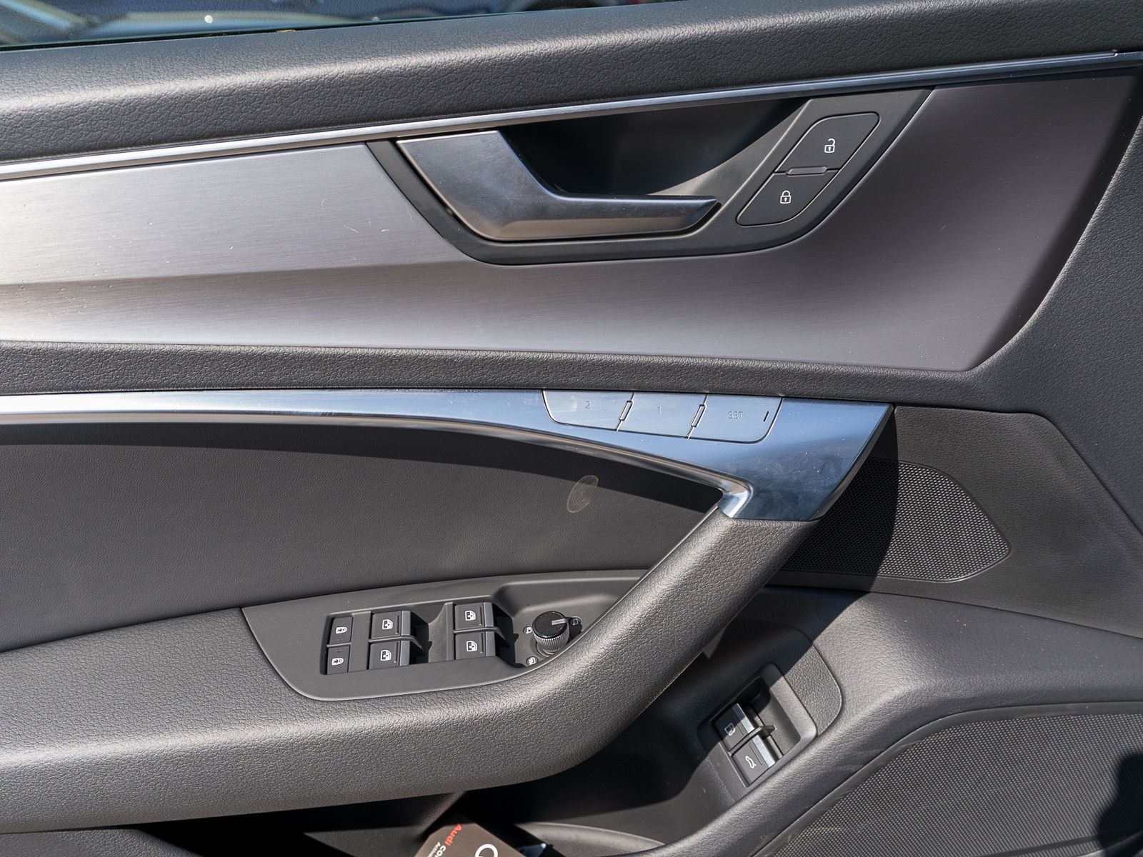 Fahrzeugabbildung Audi A6 Limousine S line 55TFSI e quattro Navi Matrix