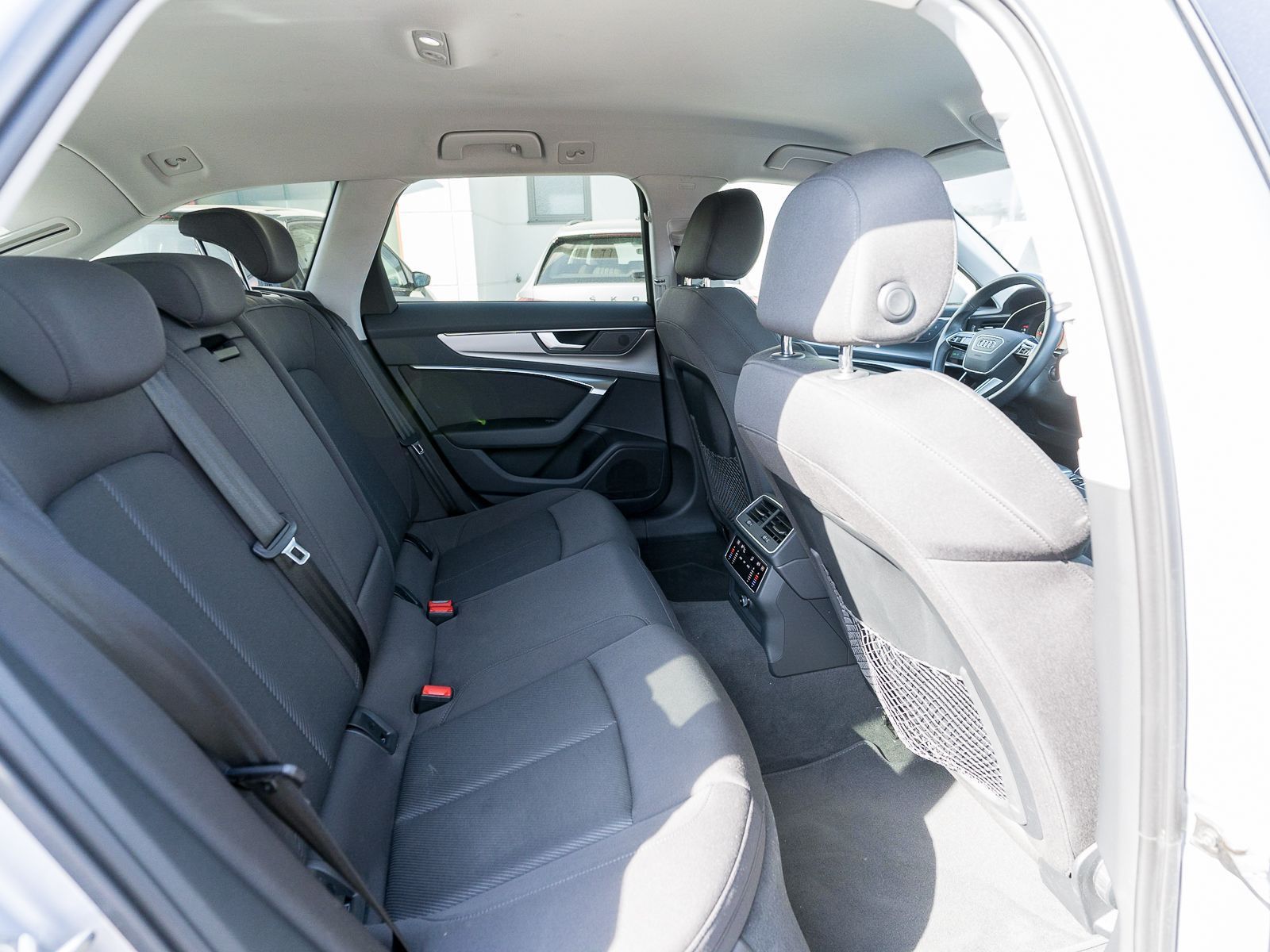 Fahrzeugabbildung Audi A6 Avant S line 40TDI Stronic Nav LED ACC PDC VC
