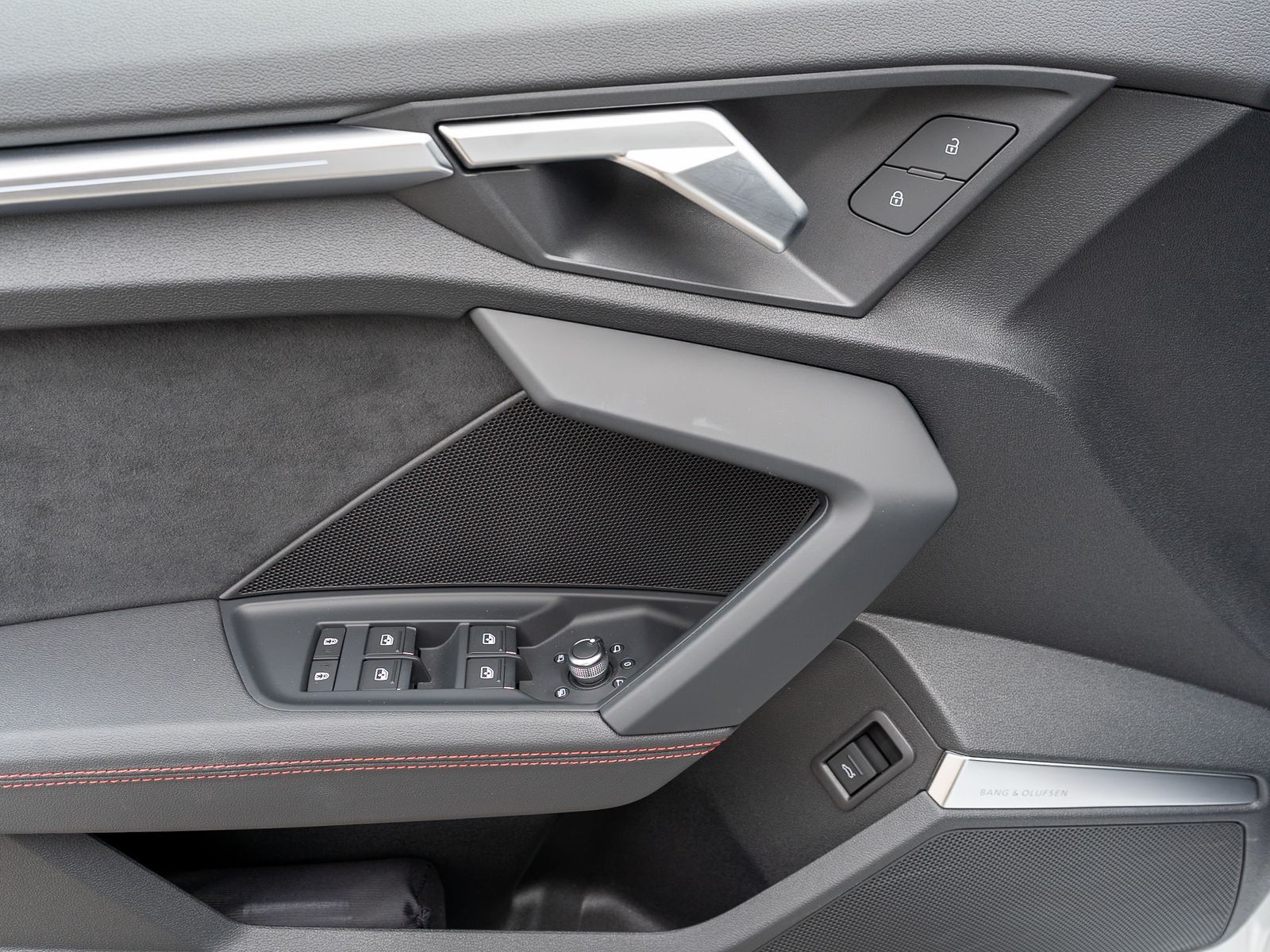 Fahrzeugabbildung Audi RS 3 Sportback TFSI quattro Navi Matrix Optik RS