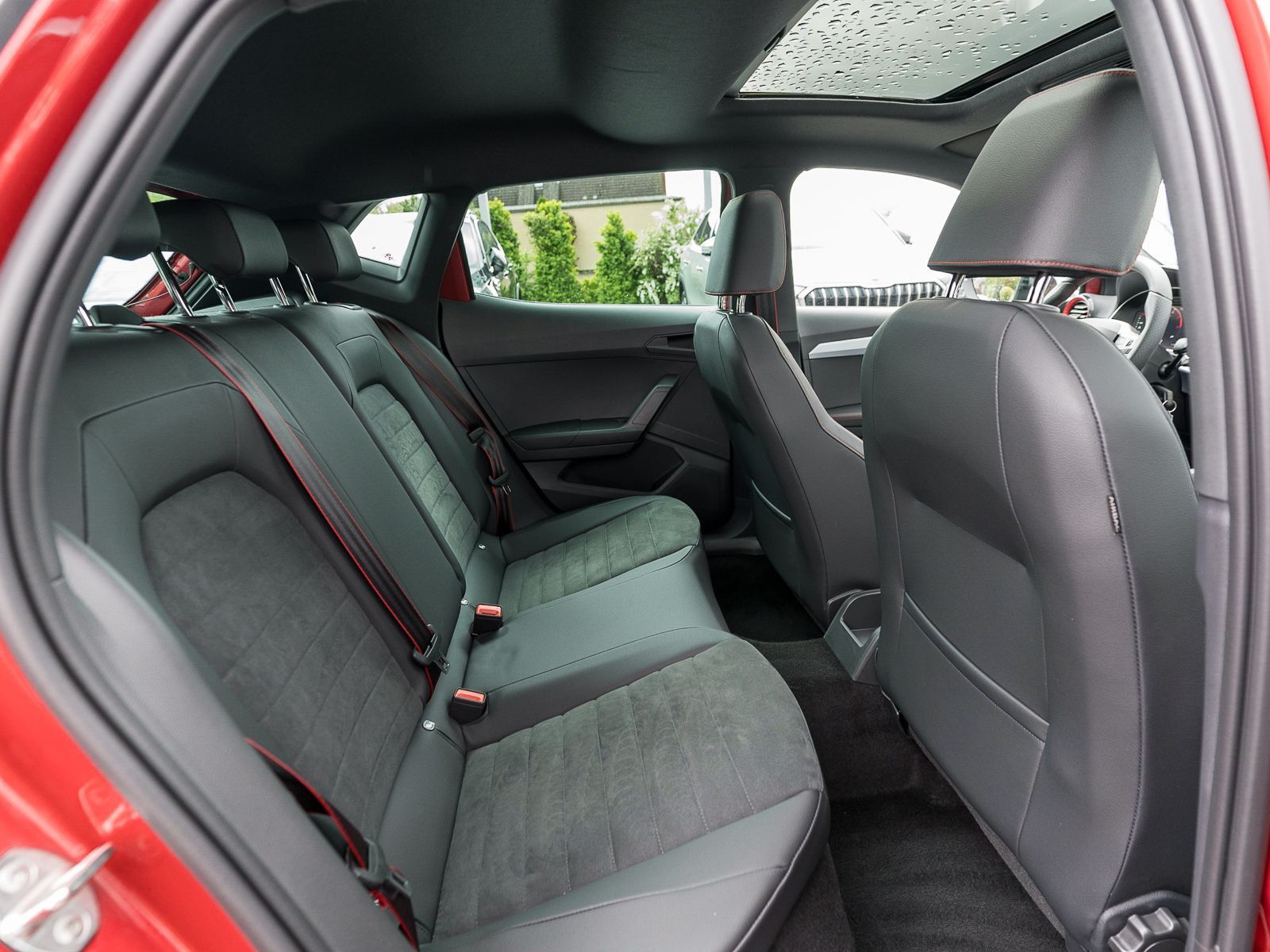 Fahrzeugabbildung SEAT Ibiza FR 1,0TSI DSG Dinamica LED RFK PANO ACC VC