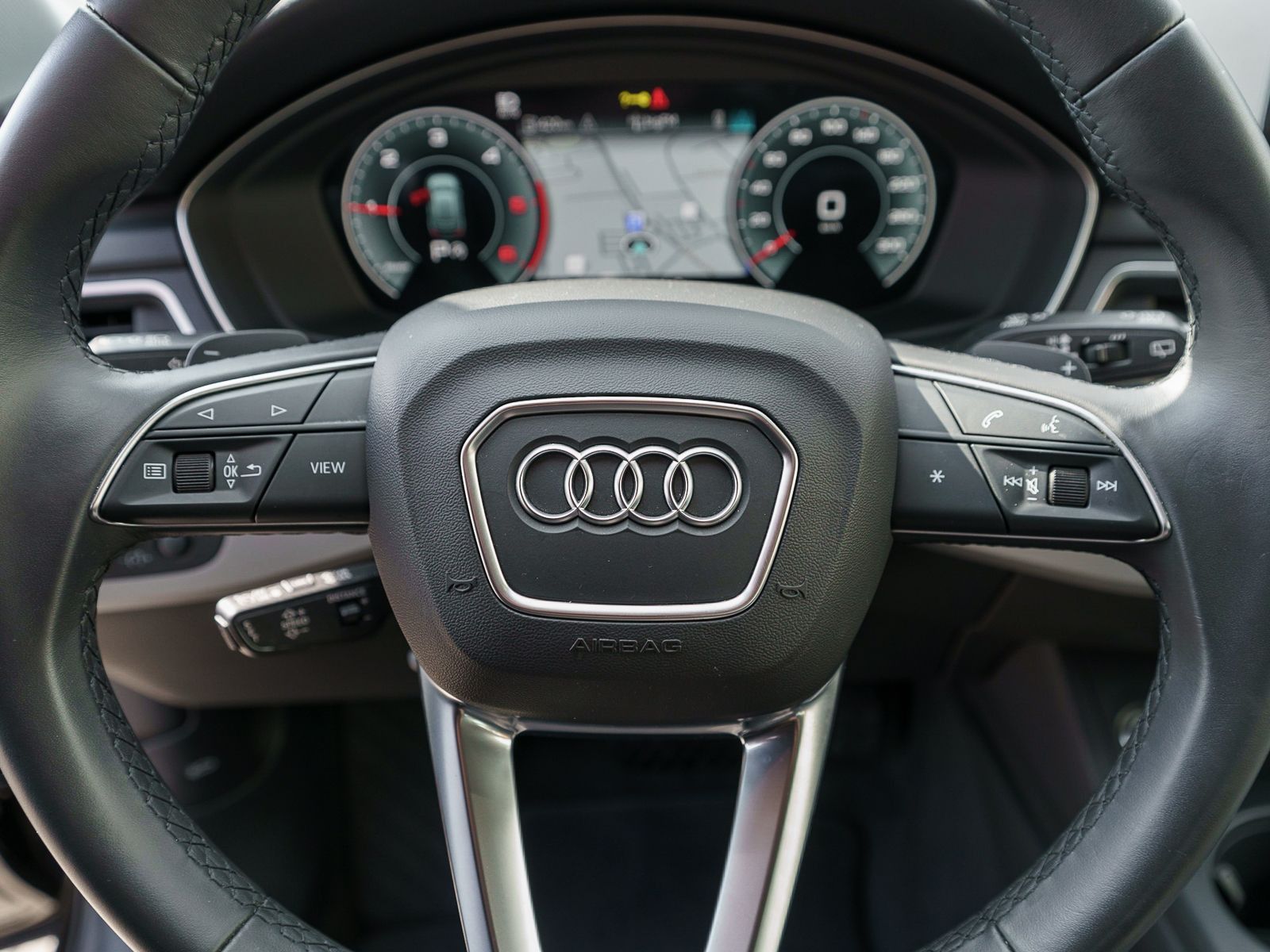 Fahrzeugabbildung Audi A4 Avant 30TDI Stronic LED Navi RFK ACC VC