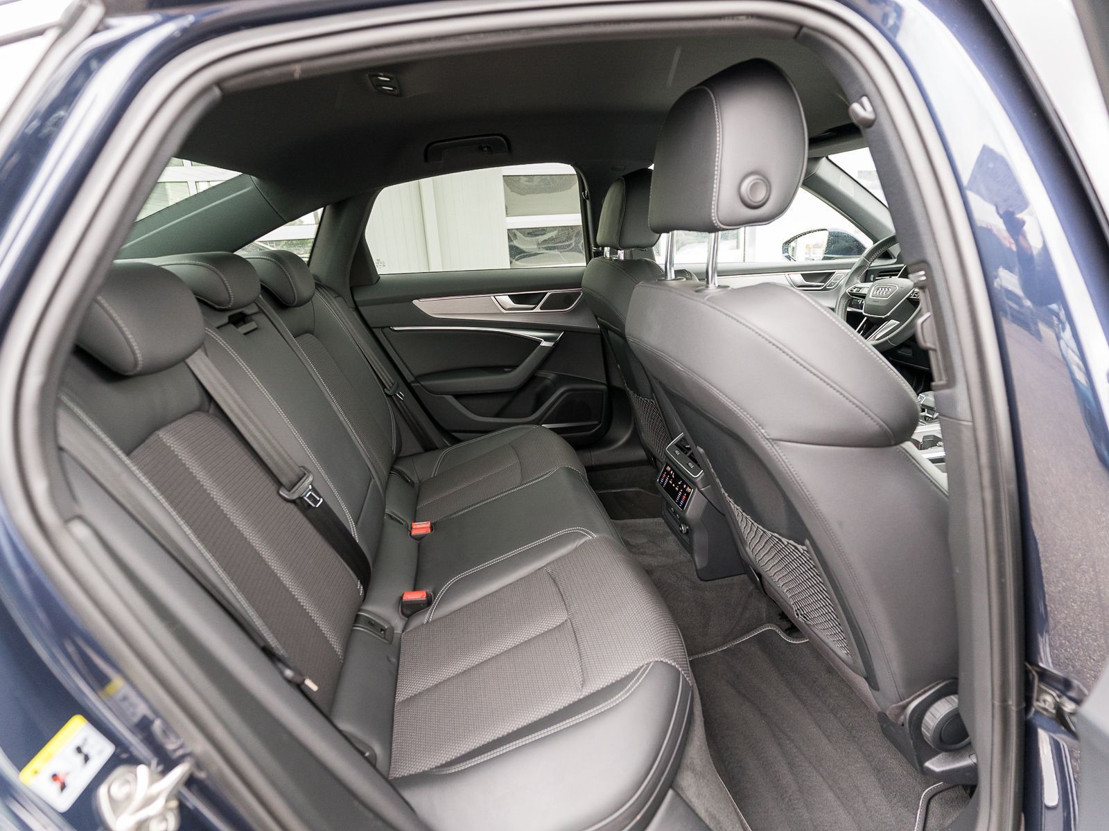 Fahrzeugabbildung Audi A6 Limousine Sline 45TDI quattro Navi Matrix AHK