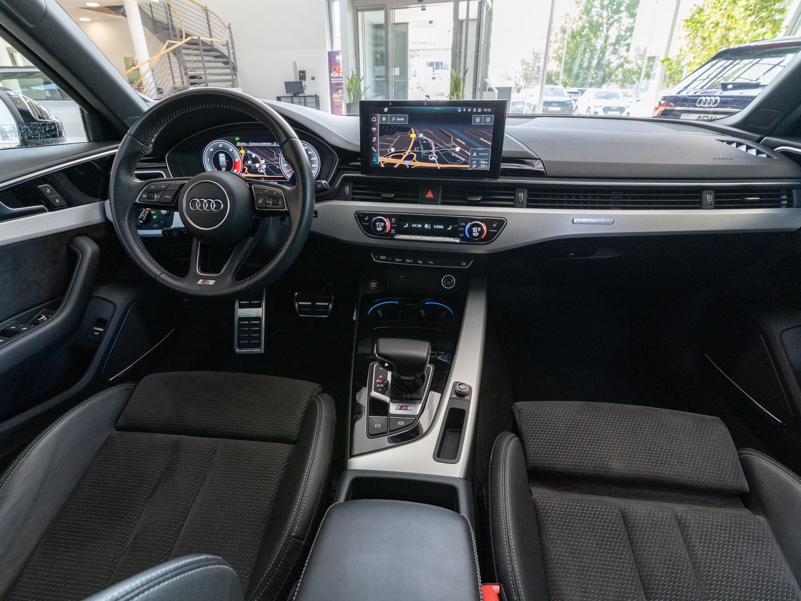 Fahrzeugabbildung Audi S4 Avant 3.0TDI quattro NAVI MATRIX PANO B&O AHK