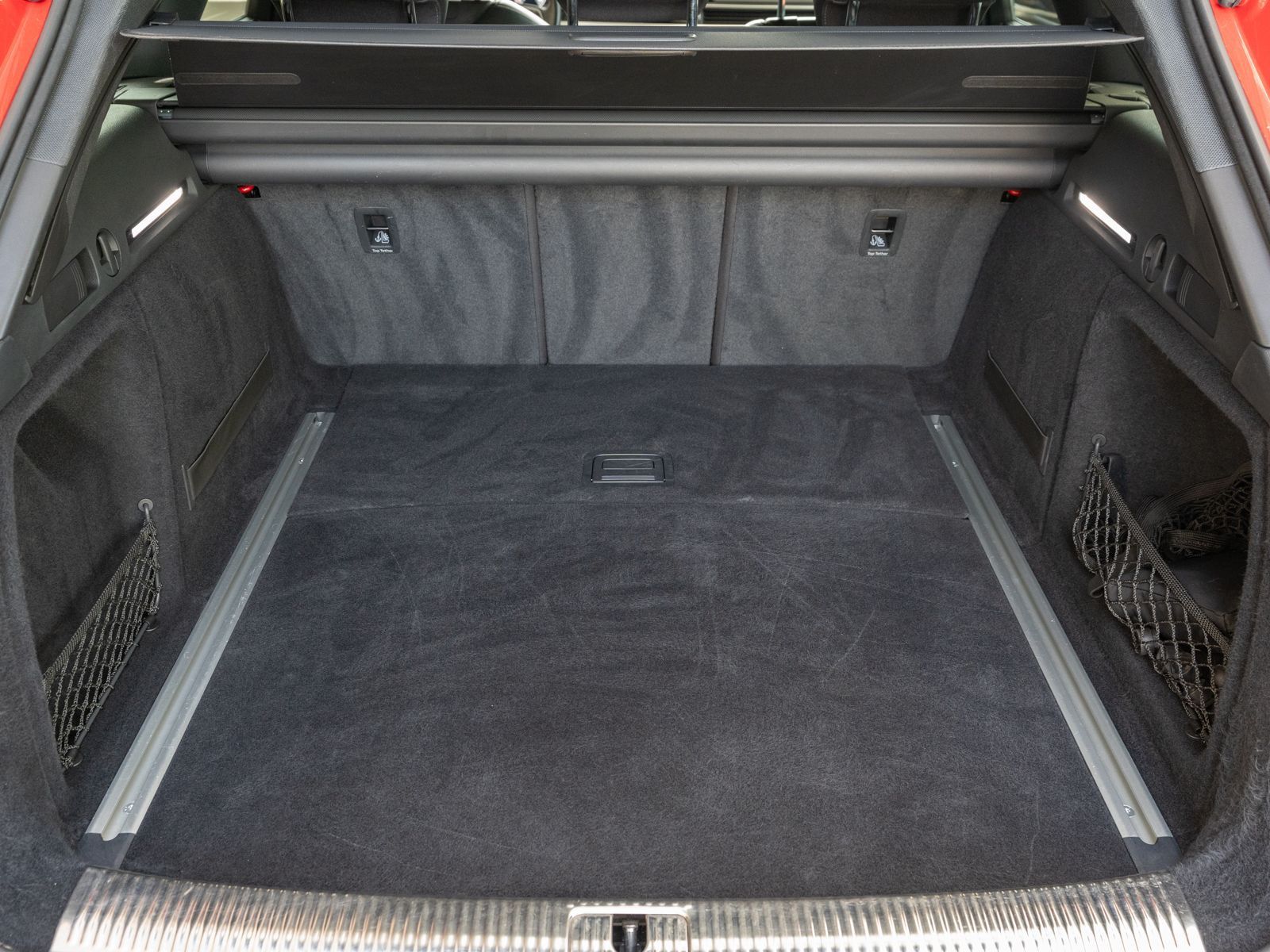 Fahrzeugabbildung Audi S4 Avant 3.0TDI quattro NAVI MATRIX PANO B&O AHK