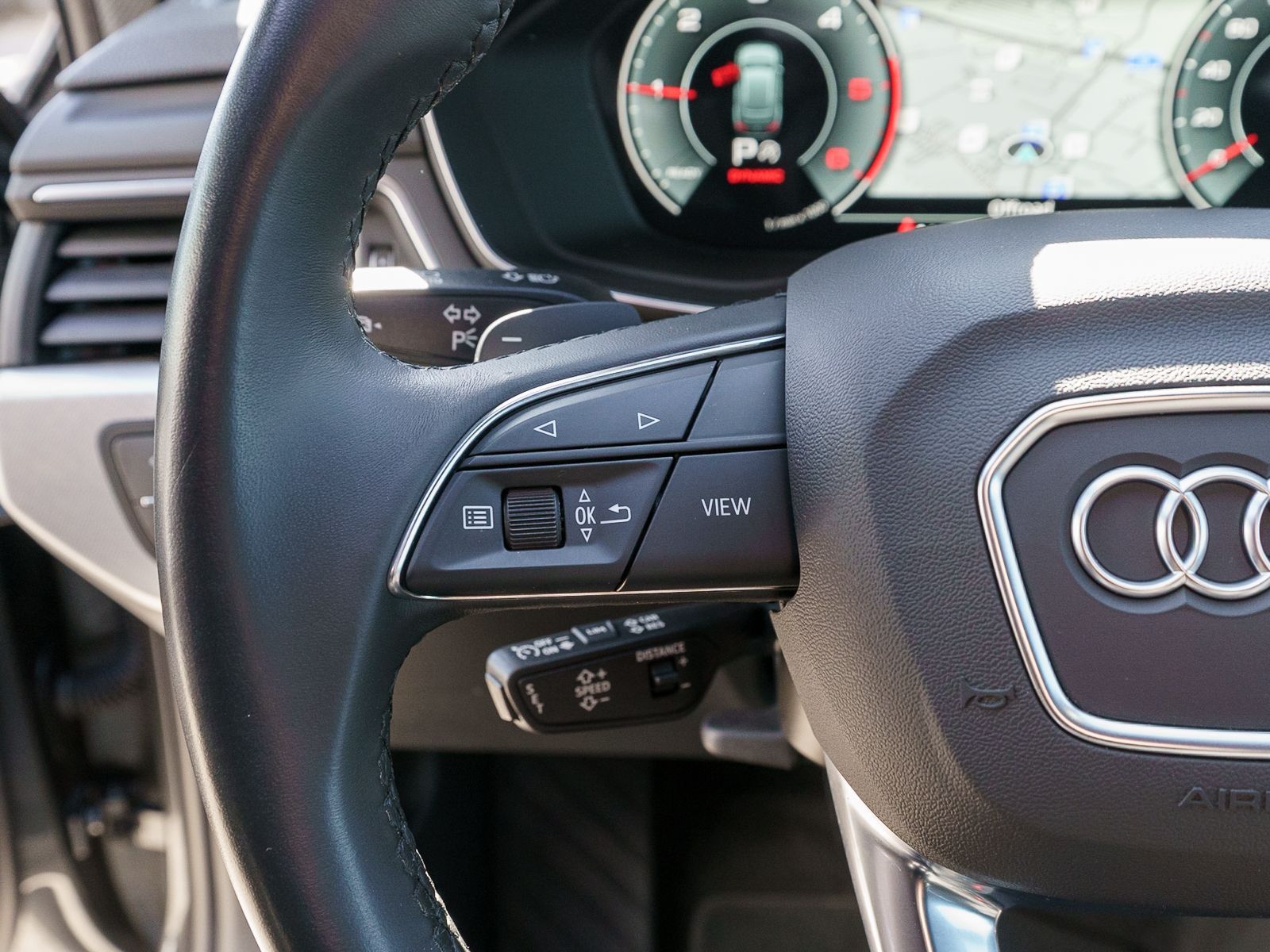 Fahrzeugabbildung Audi A4 Avant S line 40TDI Stronic LED Navi RFK B&O