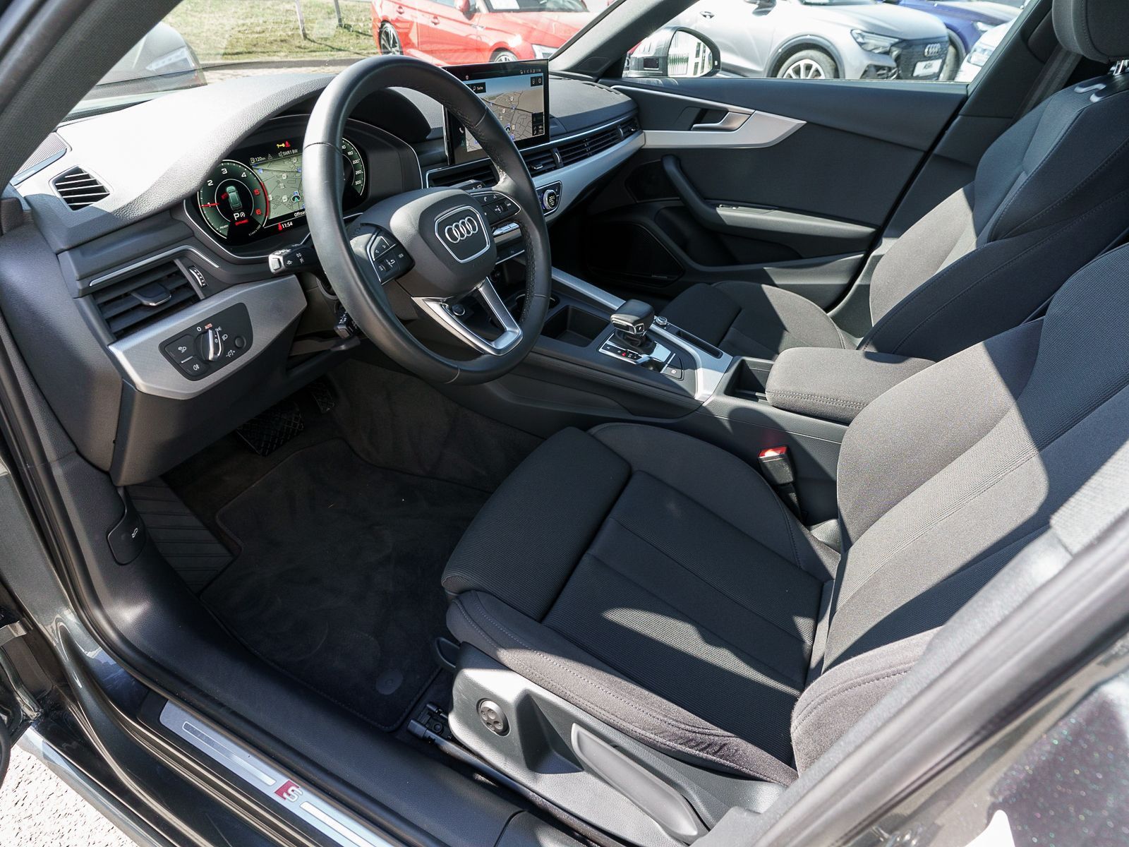 Fahrzeugabbildung Audi A4 Avant S line 40TDI Stronic LED Navi RFK B&O
