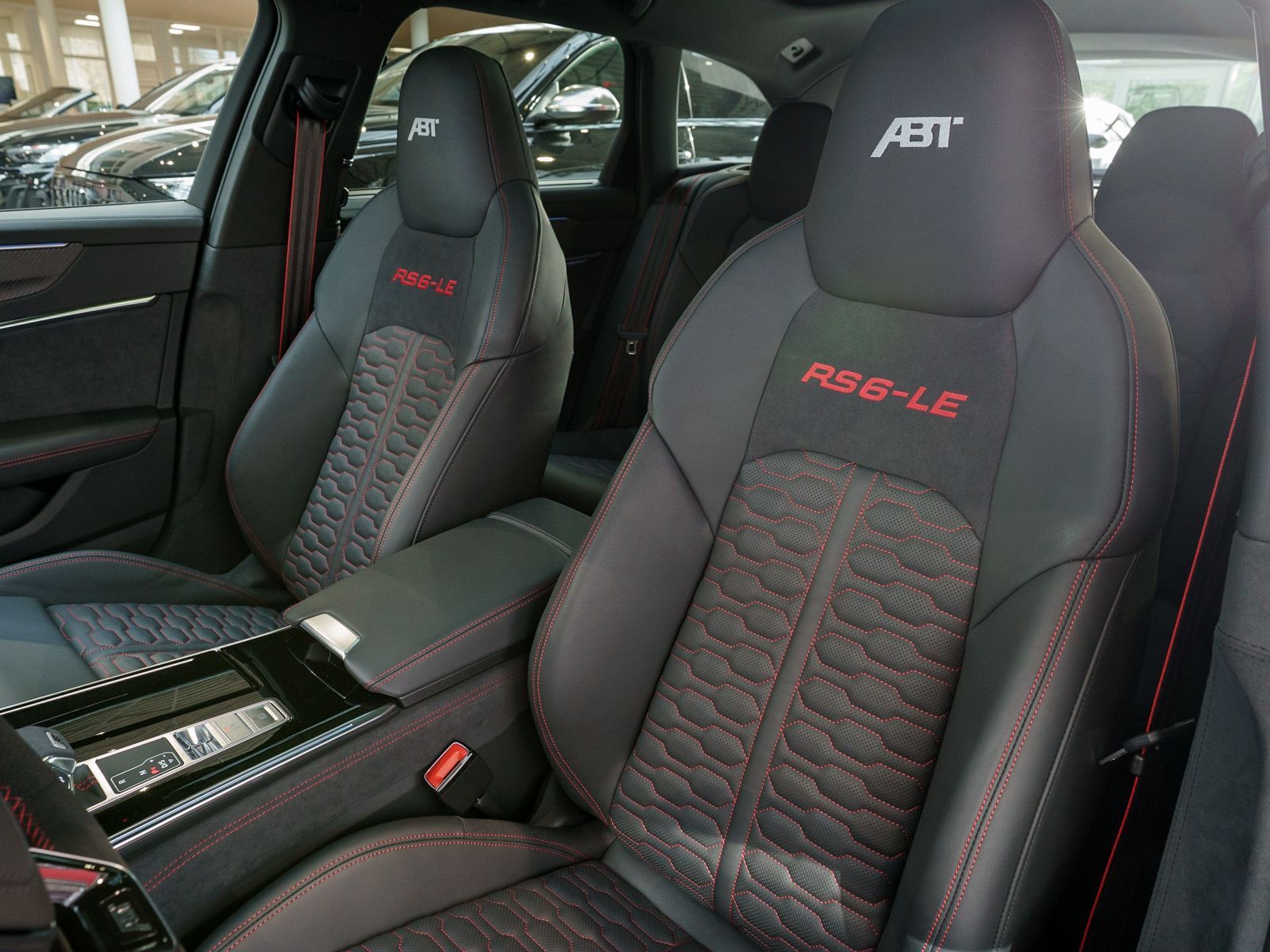 Fahrzeugabbildung Audi RS6 Avant ABT Legacy Edition LED HUD PANO B&O VC