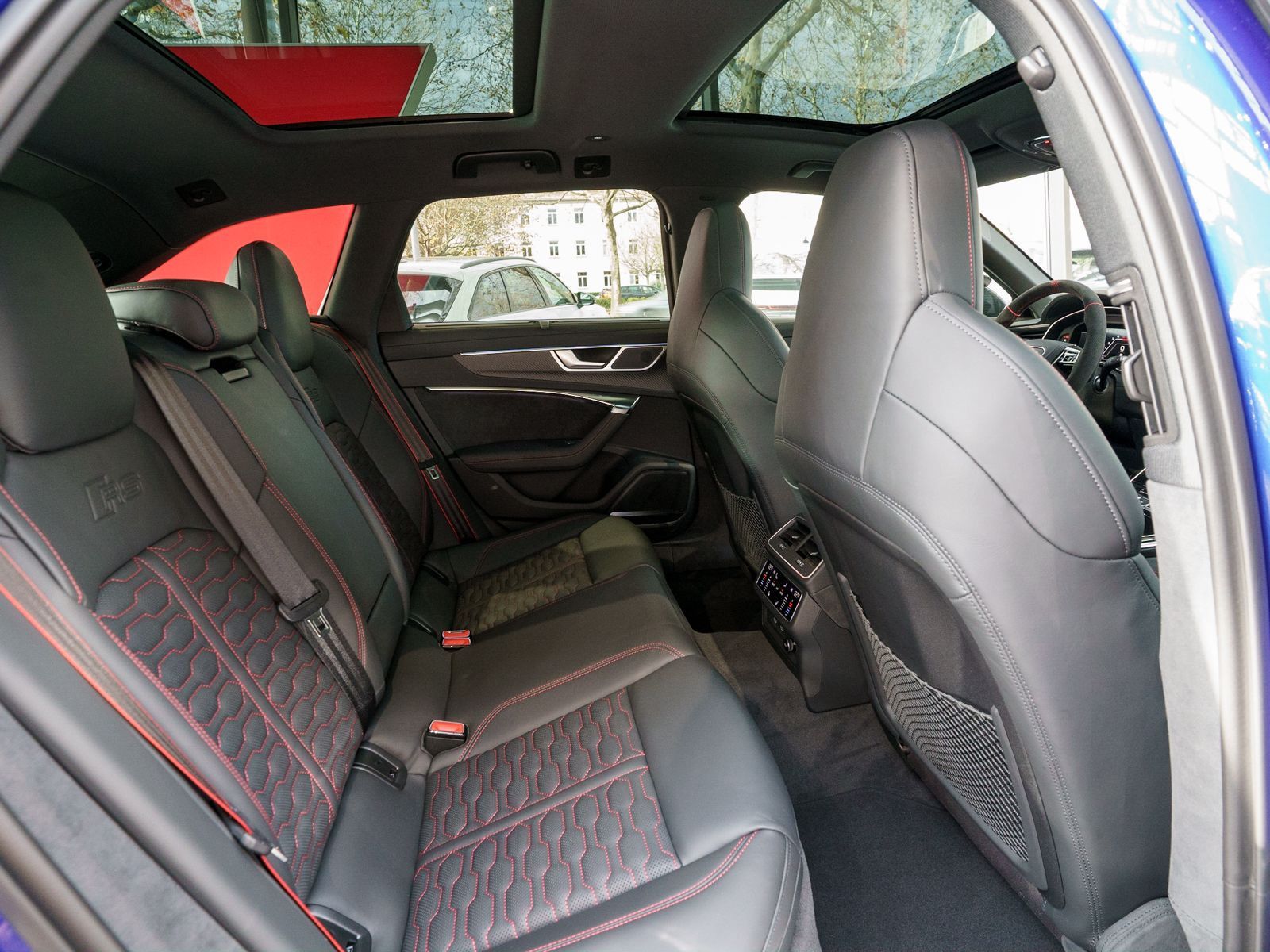 Fahrzeugabbildung Audi RS6 Avant ABT Legacy Edition LED HUD PANO B&O VC