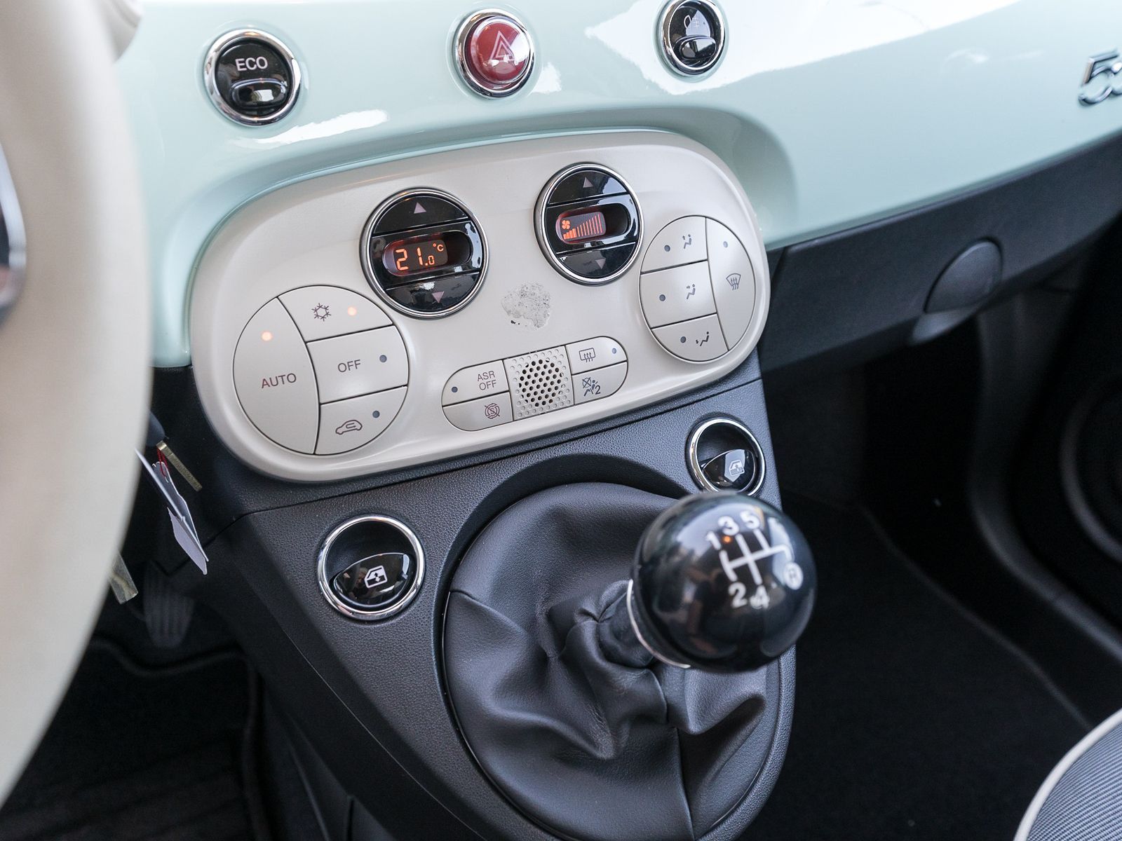 Fahrzeugabbildung Fiat 500C 0.9 TwinAir Lounge Klimaautomatik Tempomat