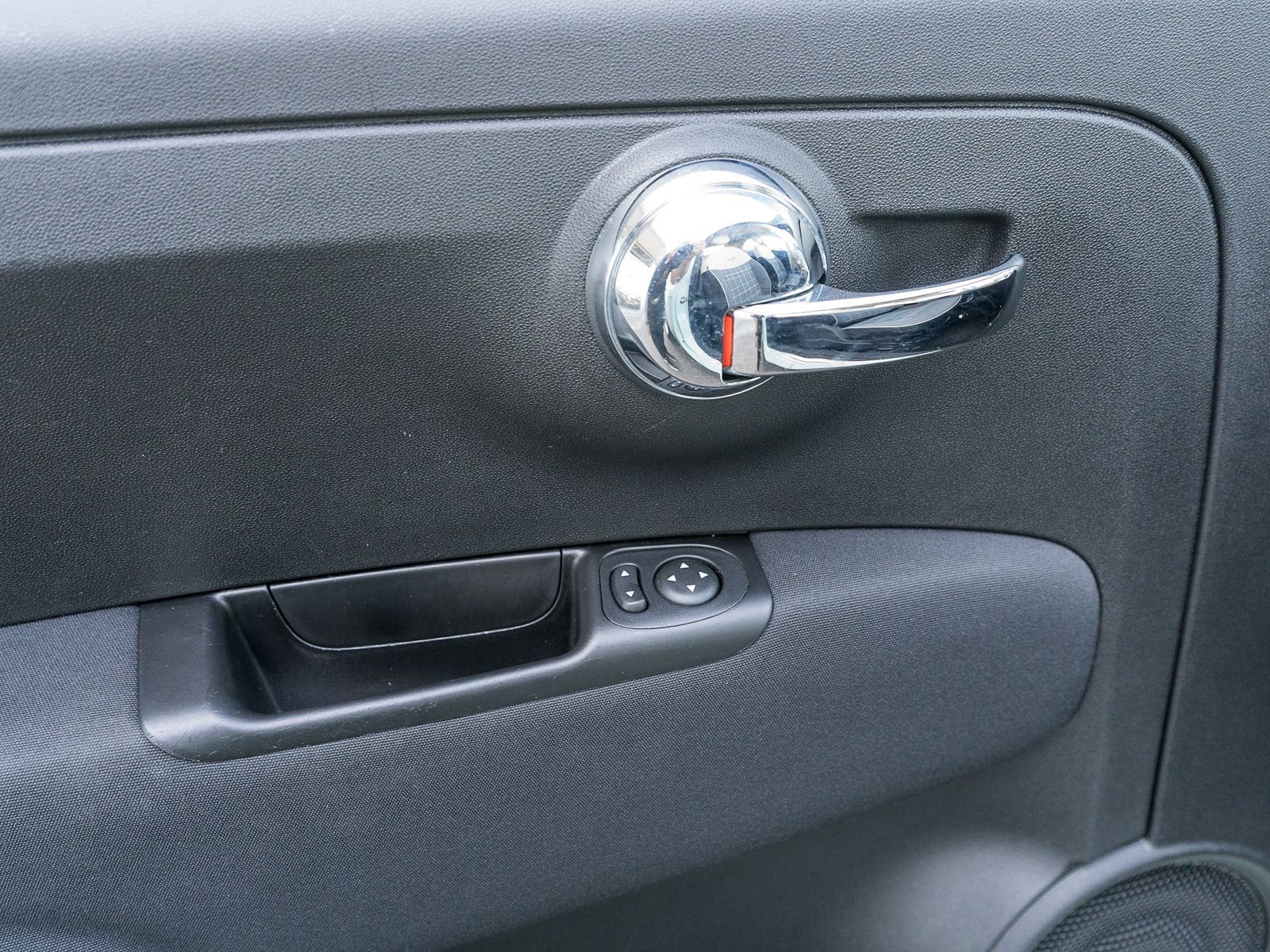 Fahrzeugabbildung Fiat 500C 0.9 TwinAir Lounge Klimaautomatik Tempomat