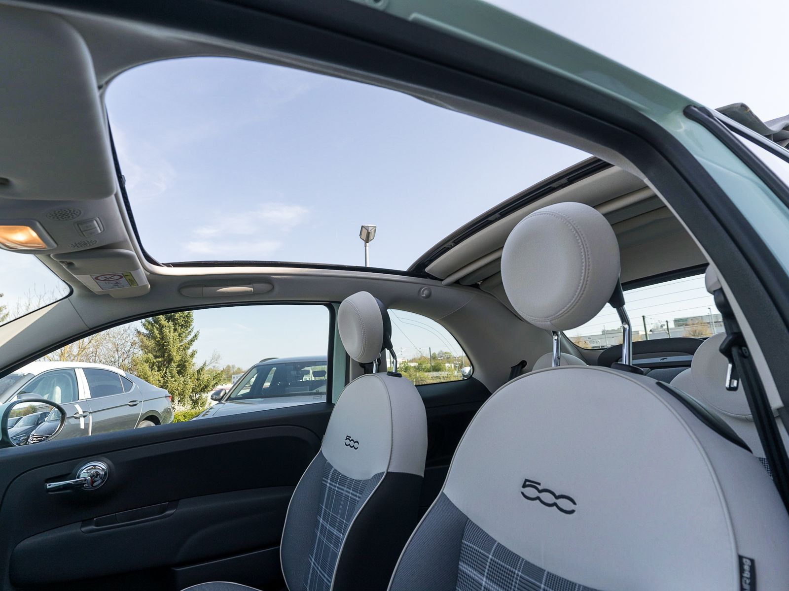 Fahrzeugabbildung Fiat 500C 0.9 TwinAir Lounge Klimaautomatik Tempomat