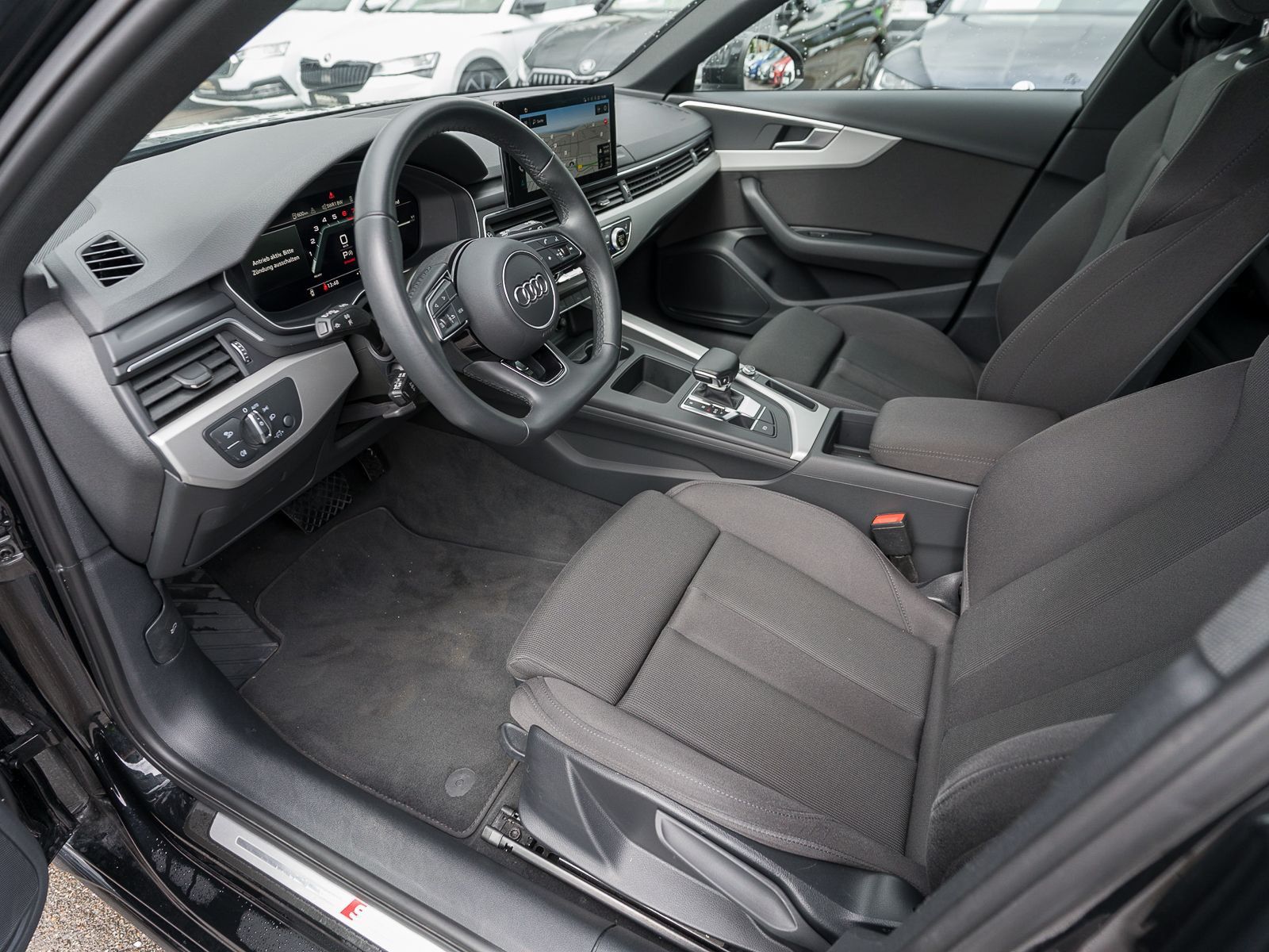 Fahrzeugabbildung Audi A4 Avant S line 40 TFSI S tronic LED NAVI RFK VC