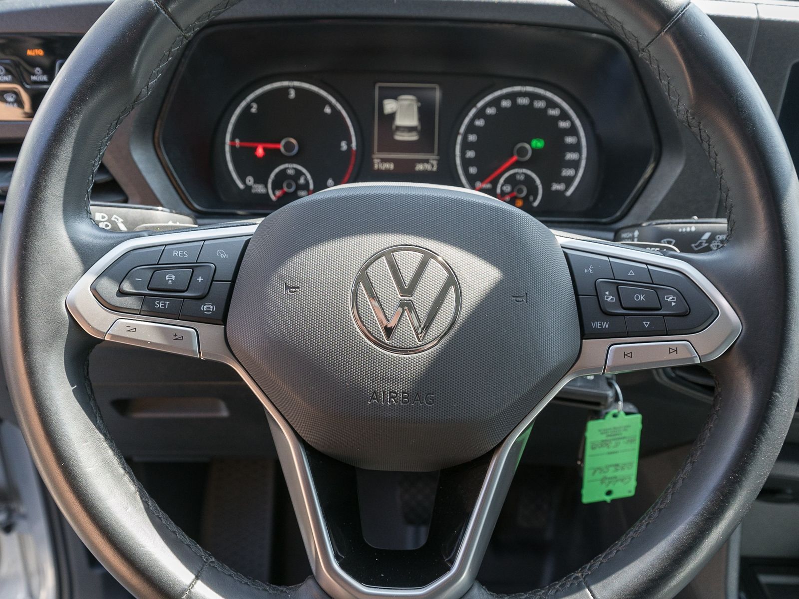 Fahrzeugabbildung Volkswagen Caddy Cargo Maxi 2.0TDI DSG NAVI SHZ PDC RFK ACC
