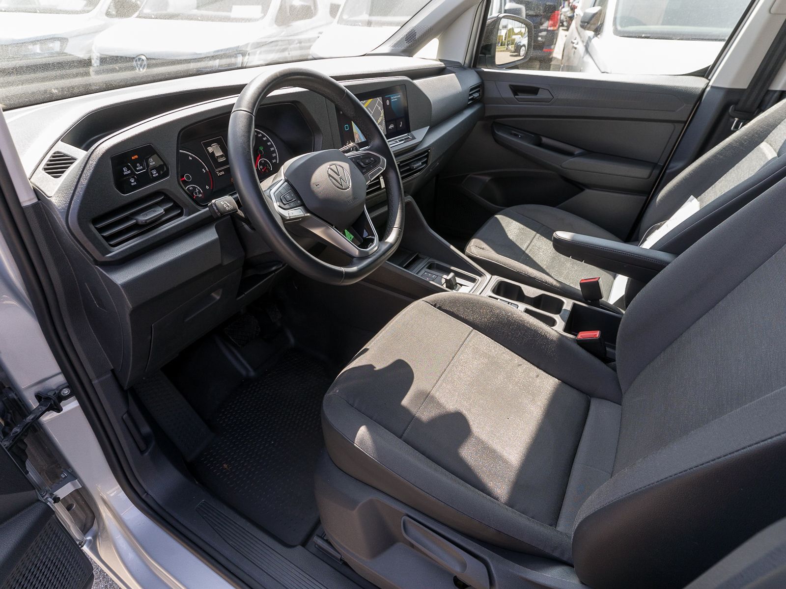 Fahrzeugabbildung Volkswagen Caddy Cargo Maxi 2.0TDI DSG NAVI SHZ PDC RFK ACC