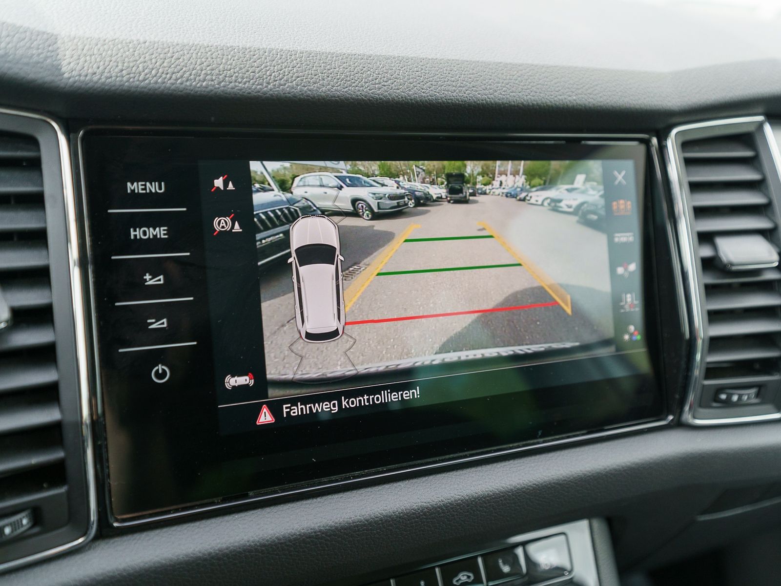 Fahrzeugabbildung SKODA Kodiaq Soleil 2.0 TDI 4x4 DSG LED NAVI LEDER ACC
