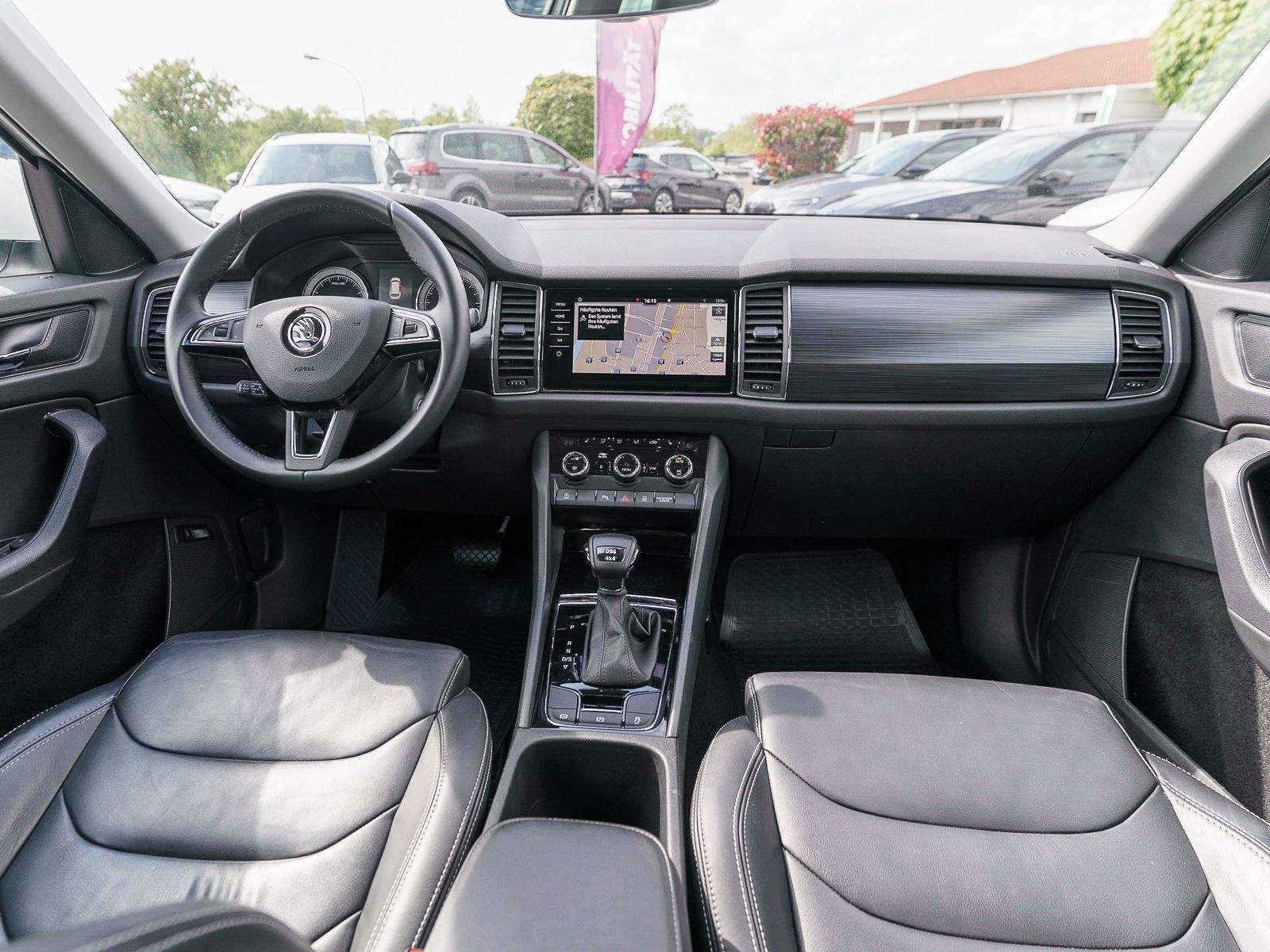 Fahrzeugabbildung SKODA Kodiaq Soleil 2.0 TDI 4x4 DSG LED NAVI LEDER ACC