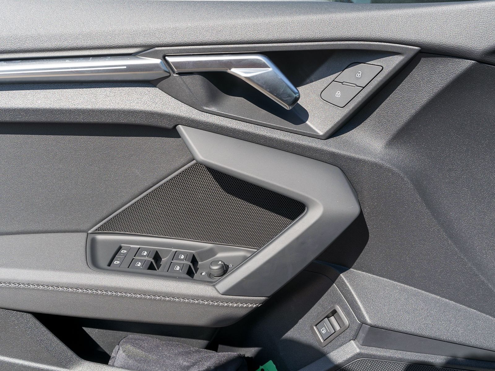 Fahrzeugabbildung Audi A3 Sportback Sline 40TFSI e Stronic LED Navi RFK