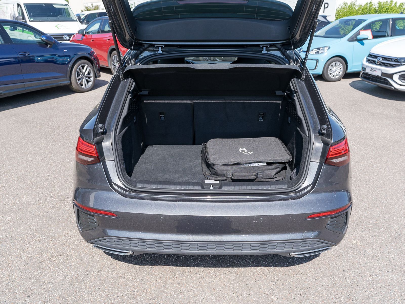 Fahrzeugabbildung Audi A3 Sportback Sline 40TFSI e Stronic LED Navi RFK