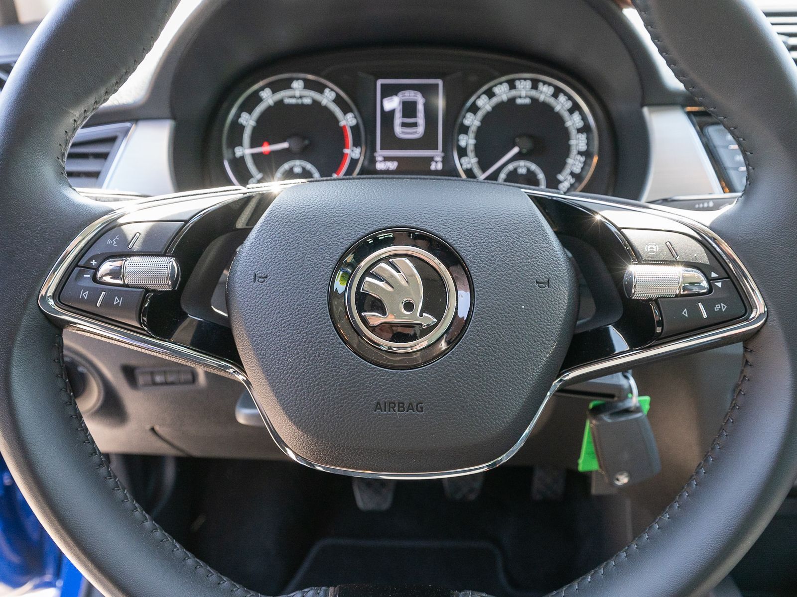 Fahrzeugabbildung SKODA Fabia Combi Ambition 1,0 TSI Klima NAVI SHZ PDC